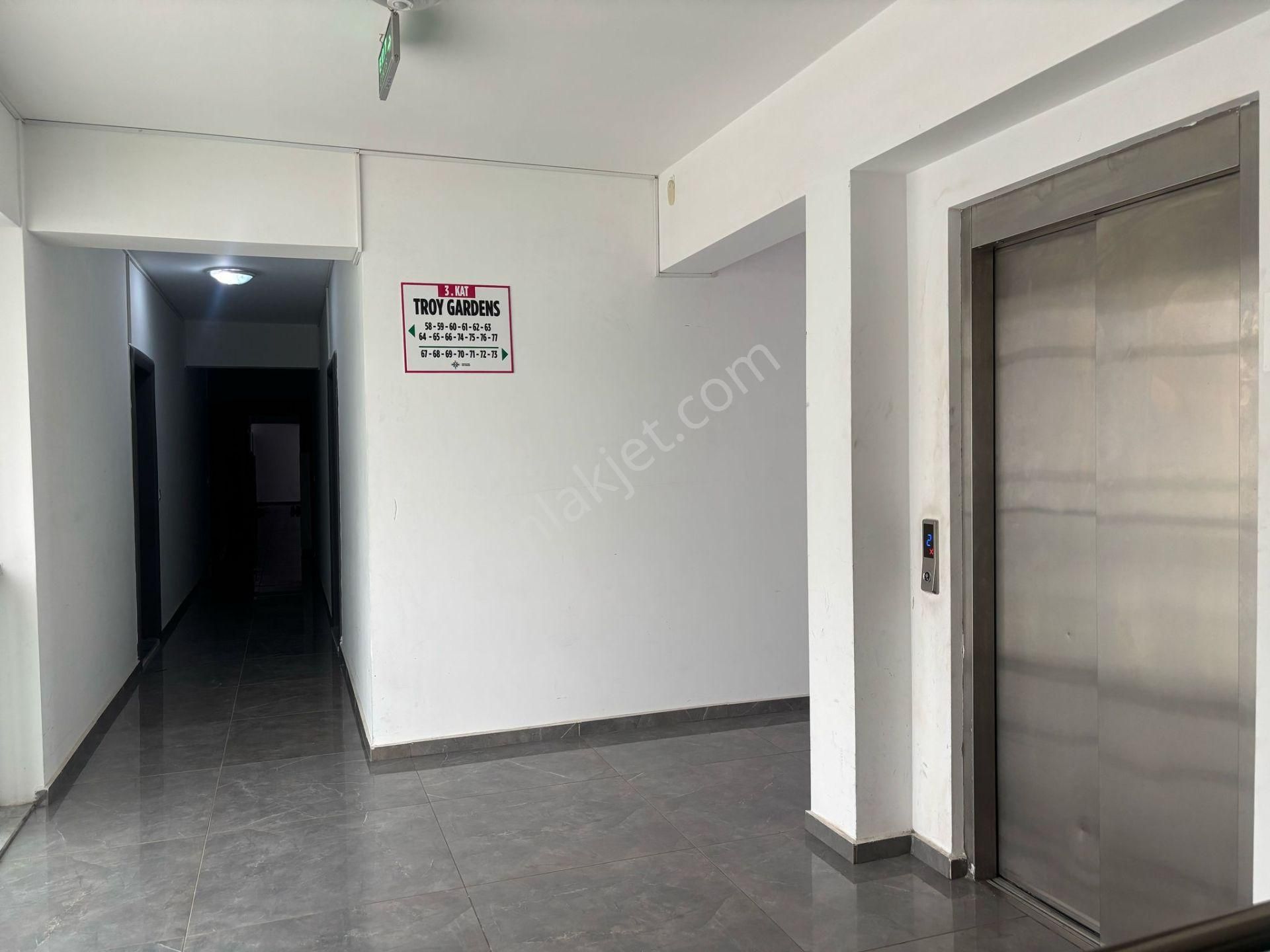 Çanakkale Merkez Troya Caddesinde Satılık 1+1 Daire - Görsel 9