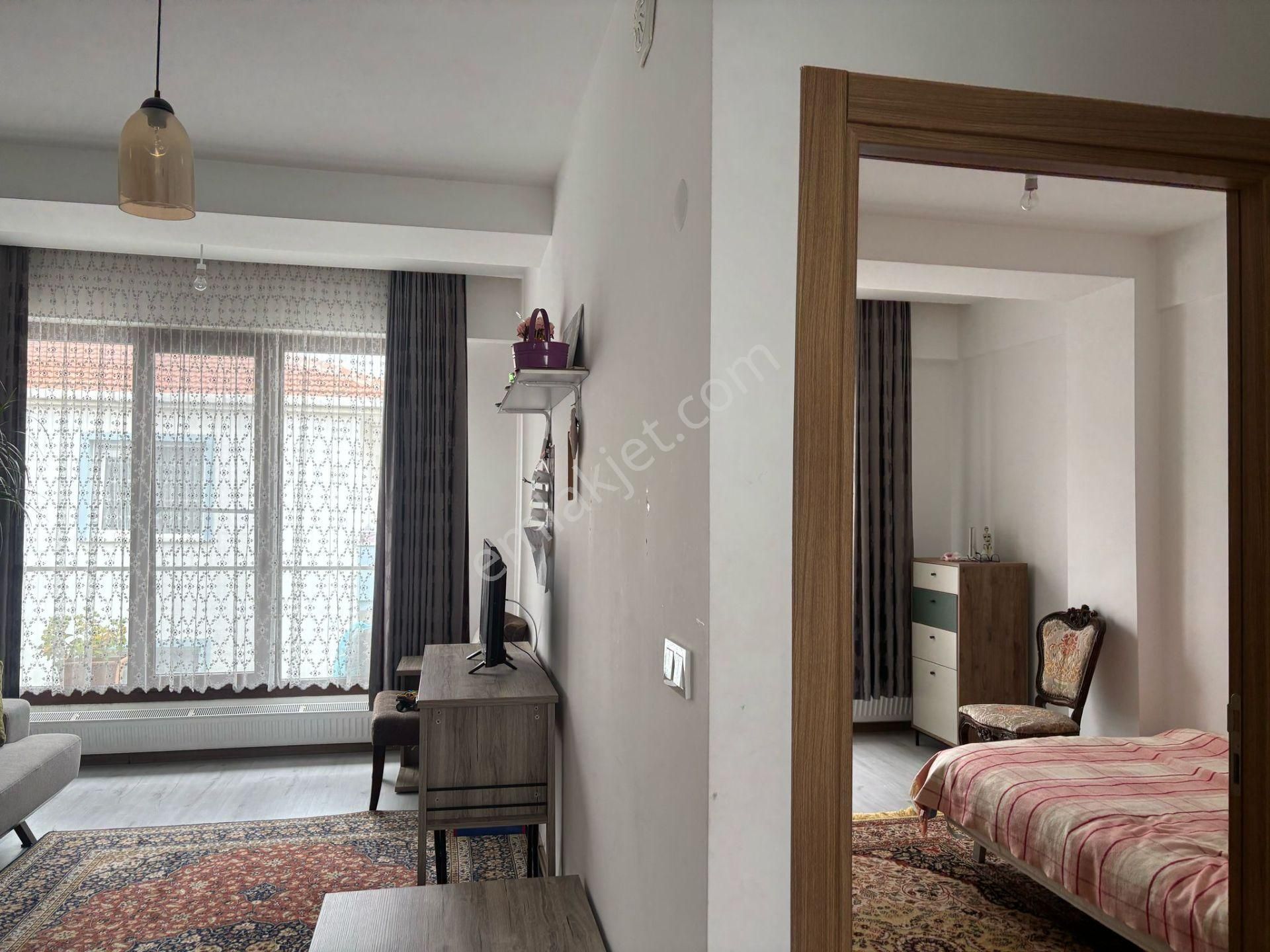 Çanakkale Merkez Troya Caddesinde Satılık 1+1 Daire - Görsel 16