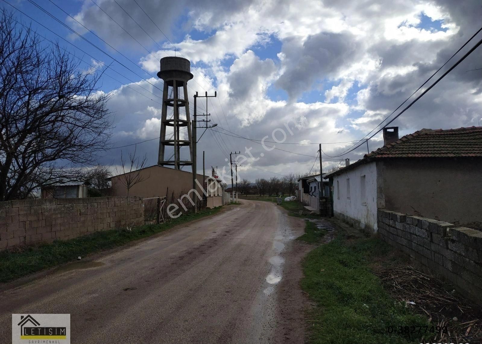 Bursa Karacabey Bakırköyde Tepecik/ M.kemalpaşa Asfaltına Cephe Villa İmarlı Arsa - Görsel 5