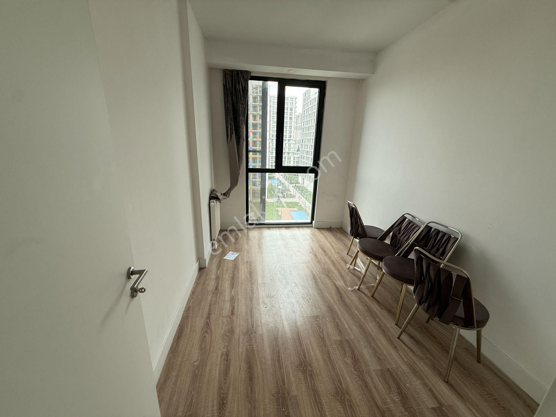 Bahçeşehir Strada 1. Etap Satılık 160 M2 Geniş Balkonlu Boş 3+1 - Görsel 16