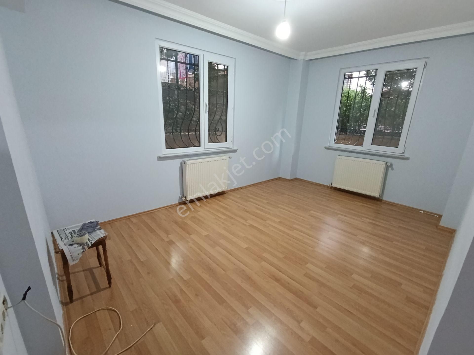 Pendik Güzelyalıyalı"da Kiralık 2+1 75m2 Asansörlü İzalasyon Montalamalı Daire