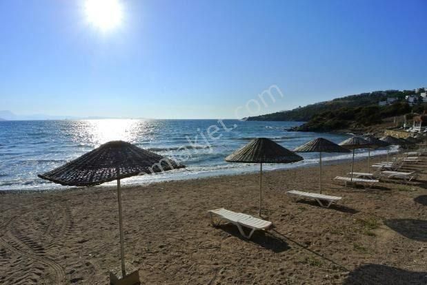 Satılık Müstakil Bahçeli Yeni Villa Denize Yakın Özel Plajlı Ev - Görsel 25