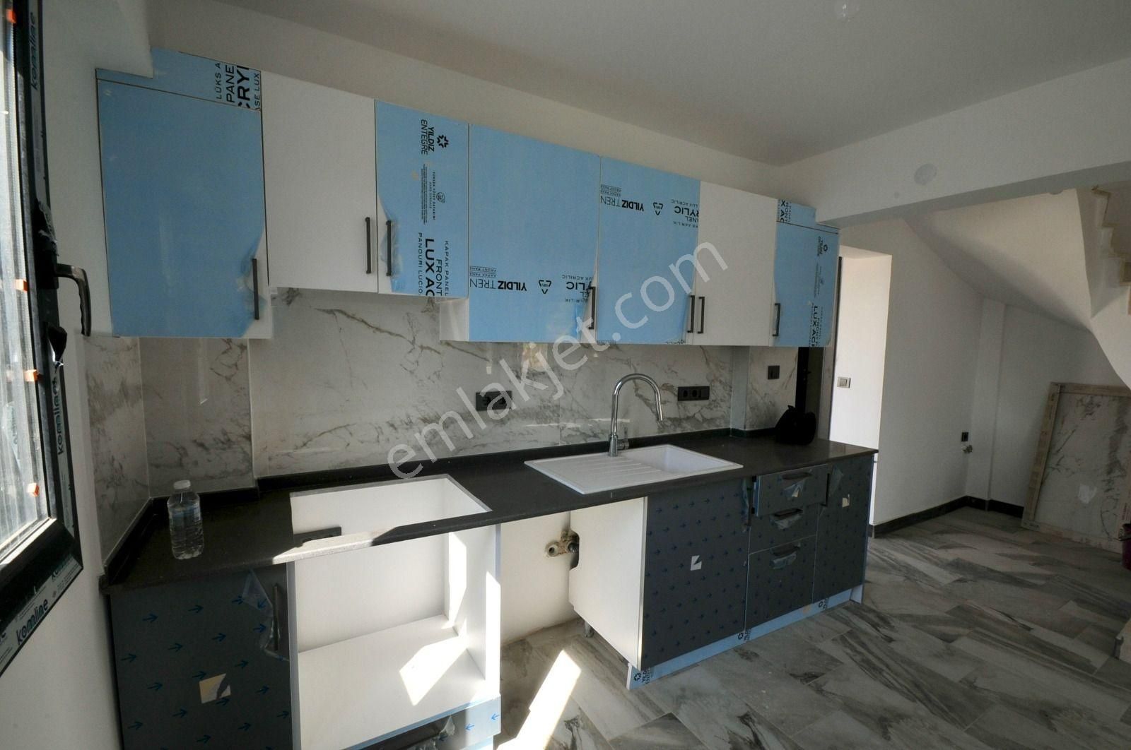 Satılık Müstakil Bahçeli Yeni Villa Denize Yakın Özel Plajlı Ev - Görsel 17