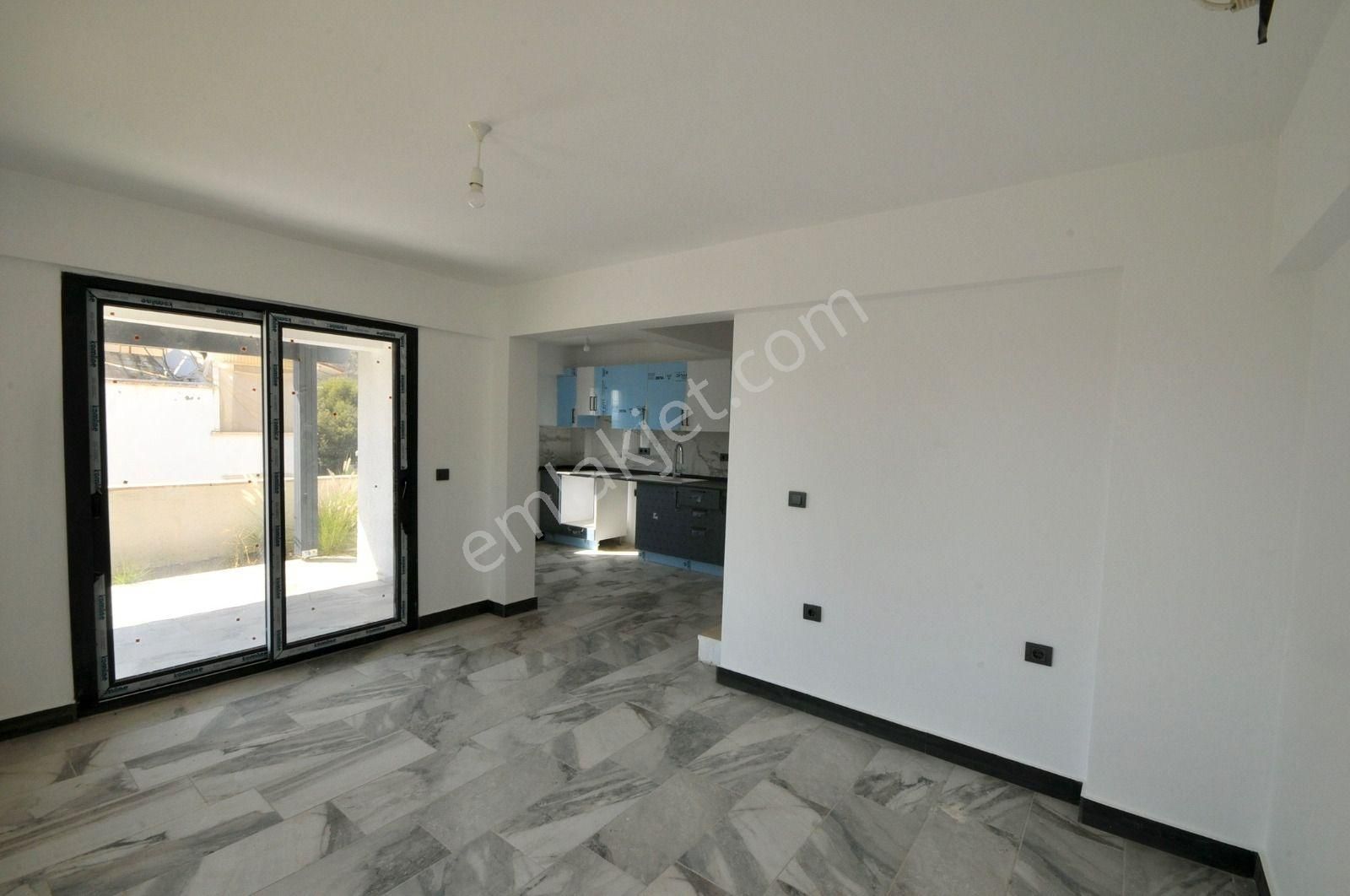 Satılık Müstakil Bahçeli Yeni Villa Denize Yakın Özel Plajlı Ev - Görsel 20