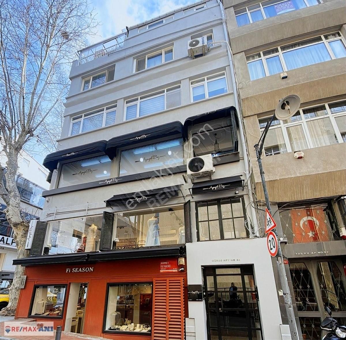 Remax Anı 'dan Nişantaşı 'nda 2+1 Satılık Daire