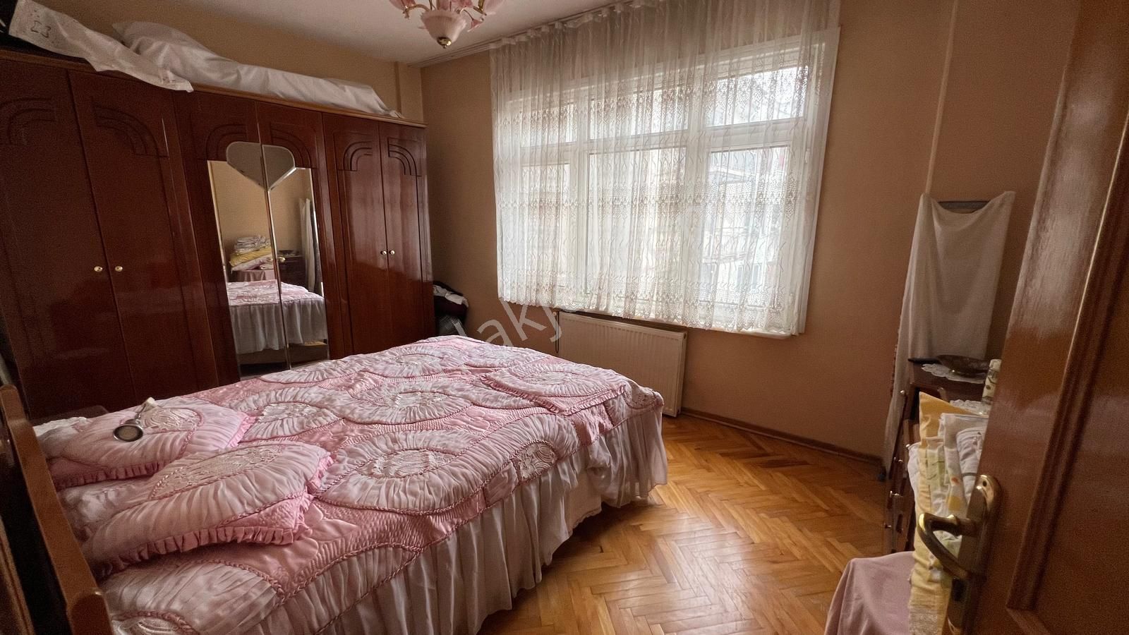 Pendik Sahilde Çarşı Girişinde 3.kat Satılık 3+1 Daire - Görsel 12