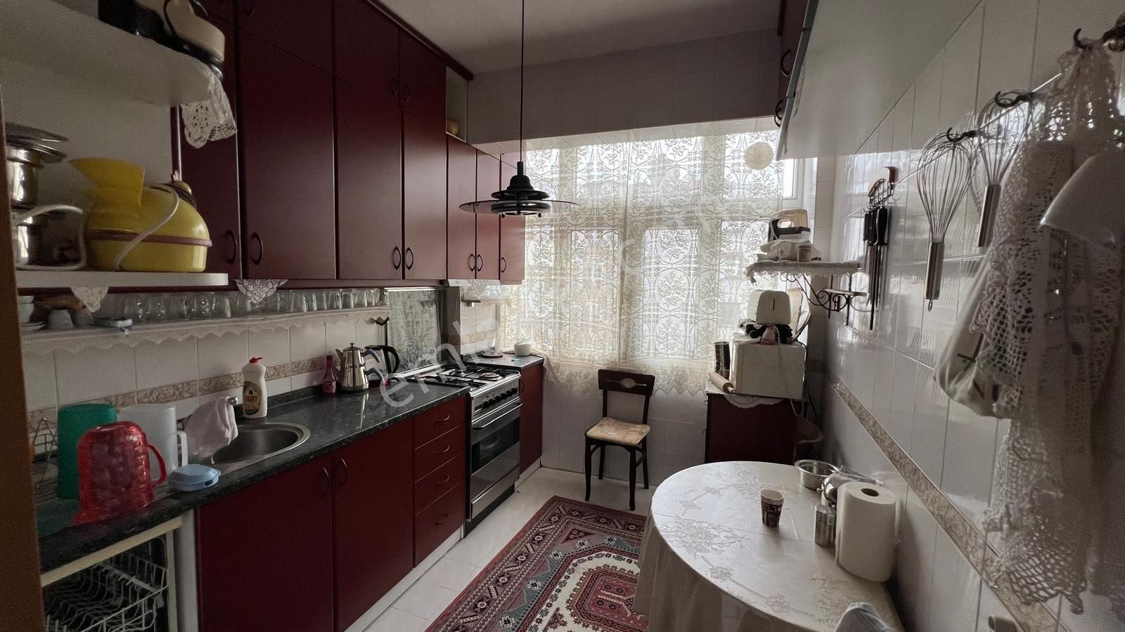 Pendik Sahilde Çarşı Girişinde 3.kat Satılık 3+1 Daire - Görsel 11