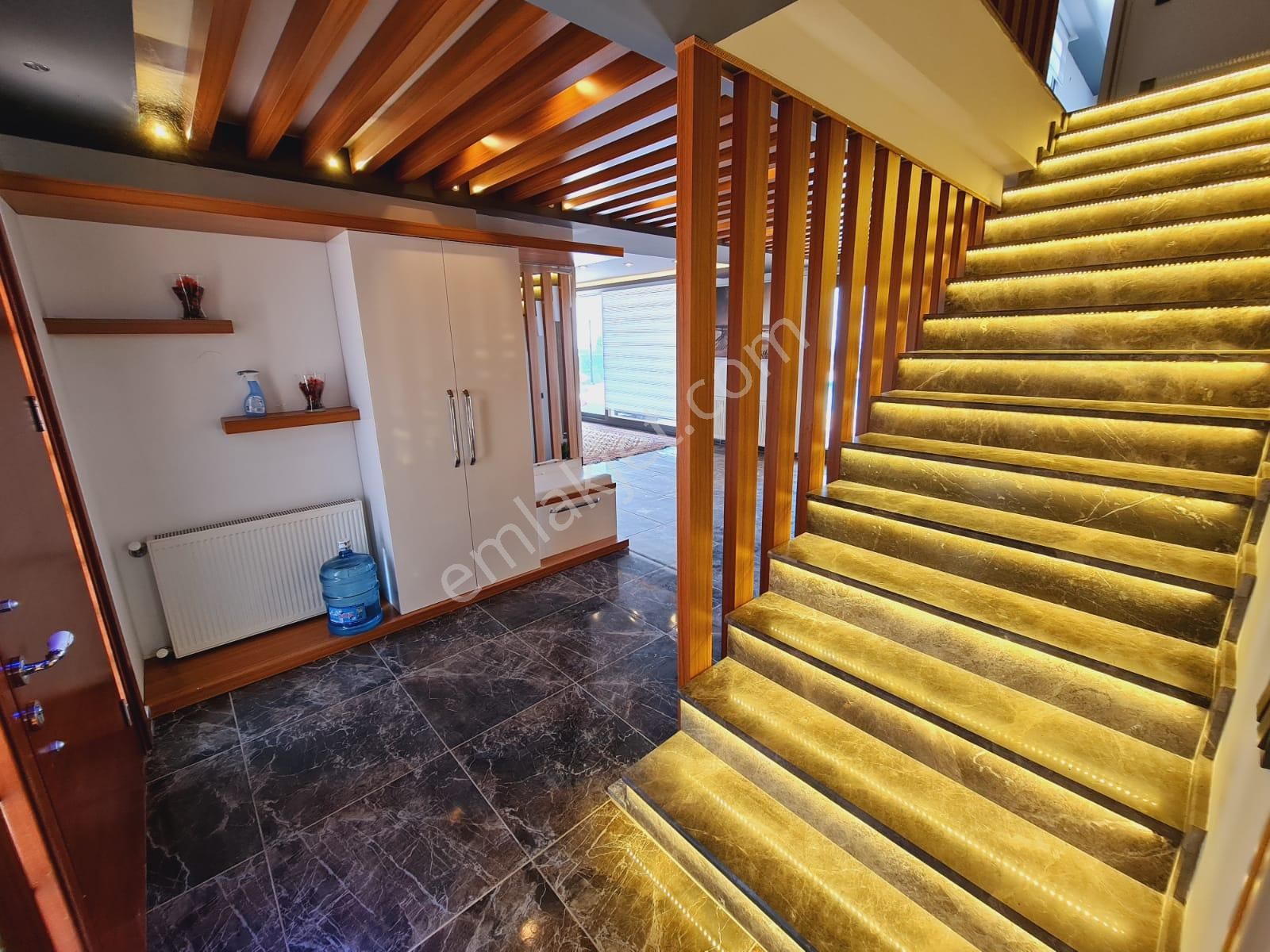 Full Manzara-acık/kapalı Havuz-sauna-bahçe-kapalı Garaj-asansor-1100 M2-7+2-tamamı Müstakıl - Görsel 32