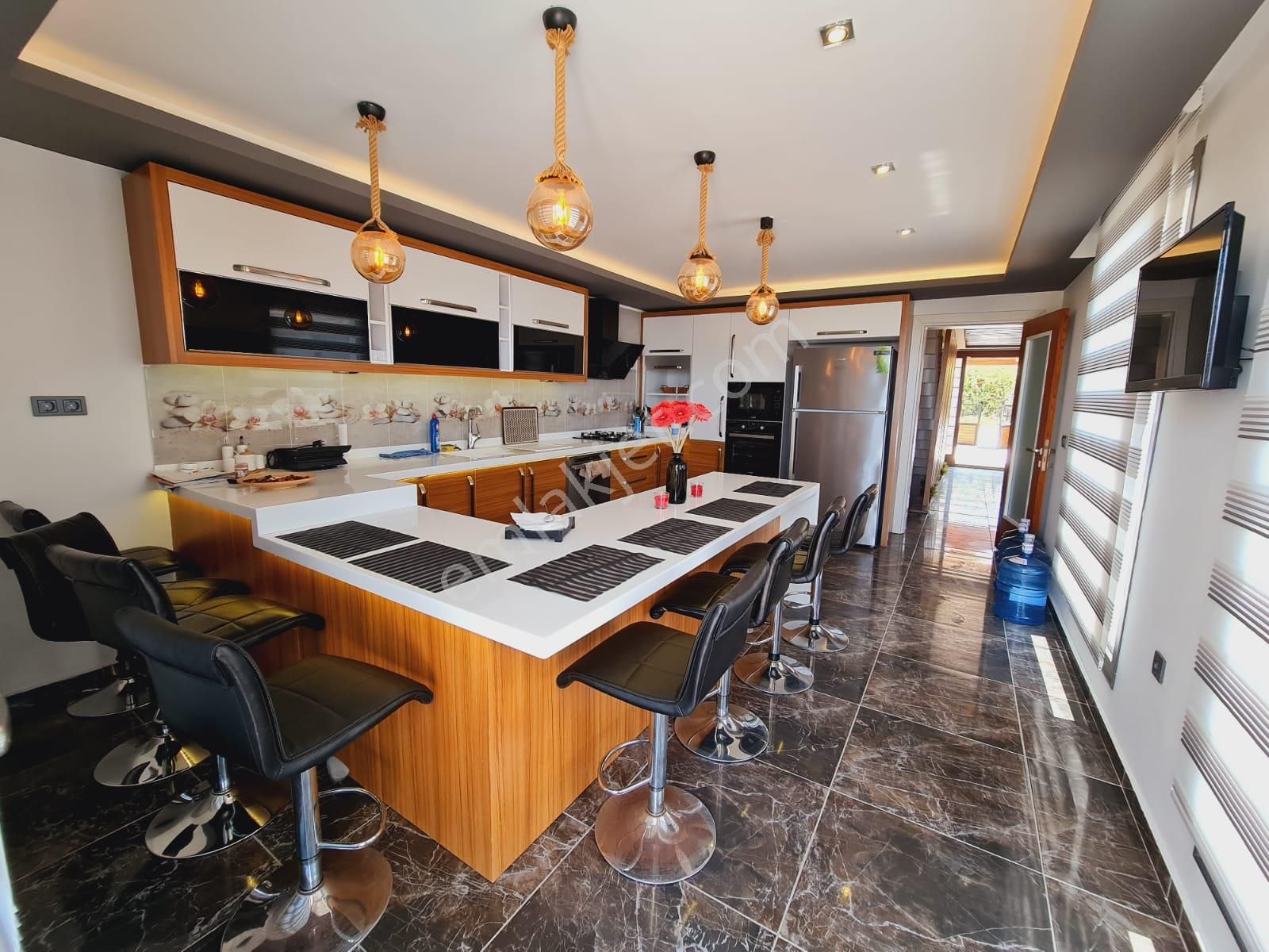 Full Manzara-acık/kapalı Havuz-sauna-bahçe-kapalı Garaj-asansor-1100 M2-7+2-tamamı Müstakıl - Görsel 18