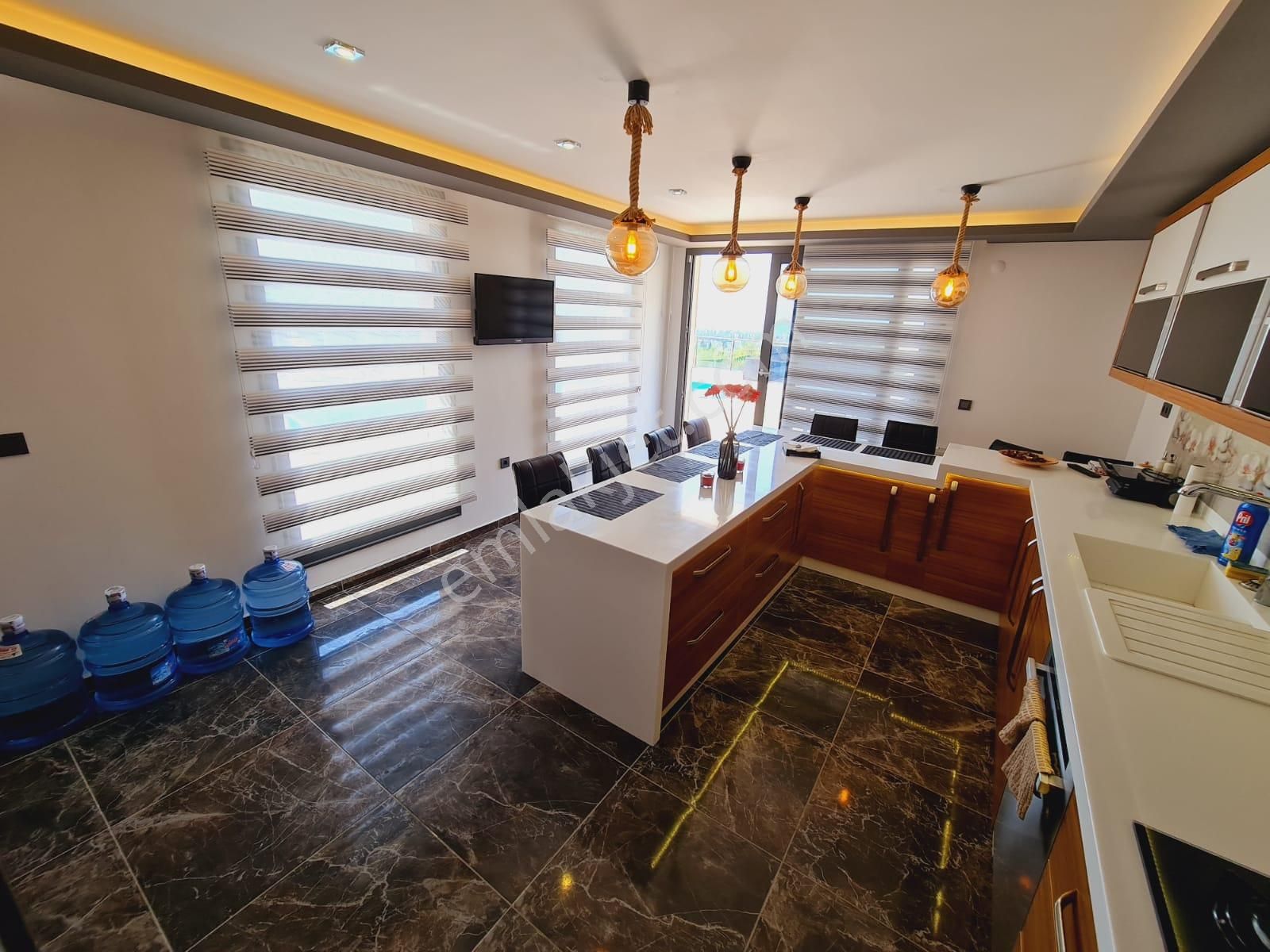 Full Manzara-acık/kapalı Havuz-sauna-bahçe-kapalı Garaj-asansor-1100 M2-7+2-tamamı Müstakıl - Görsel 11