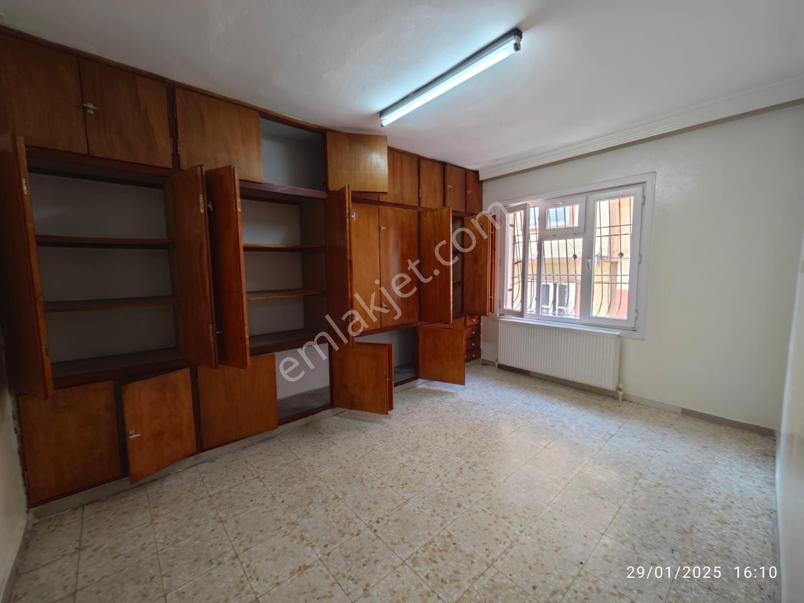 Akyol Gayrimenkul Den Satlık Müstakil Ev Boyno Mahallesinde Köşe Başı 3 Katlı - Görsel 20