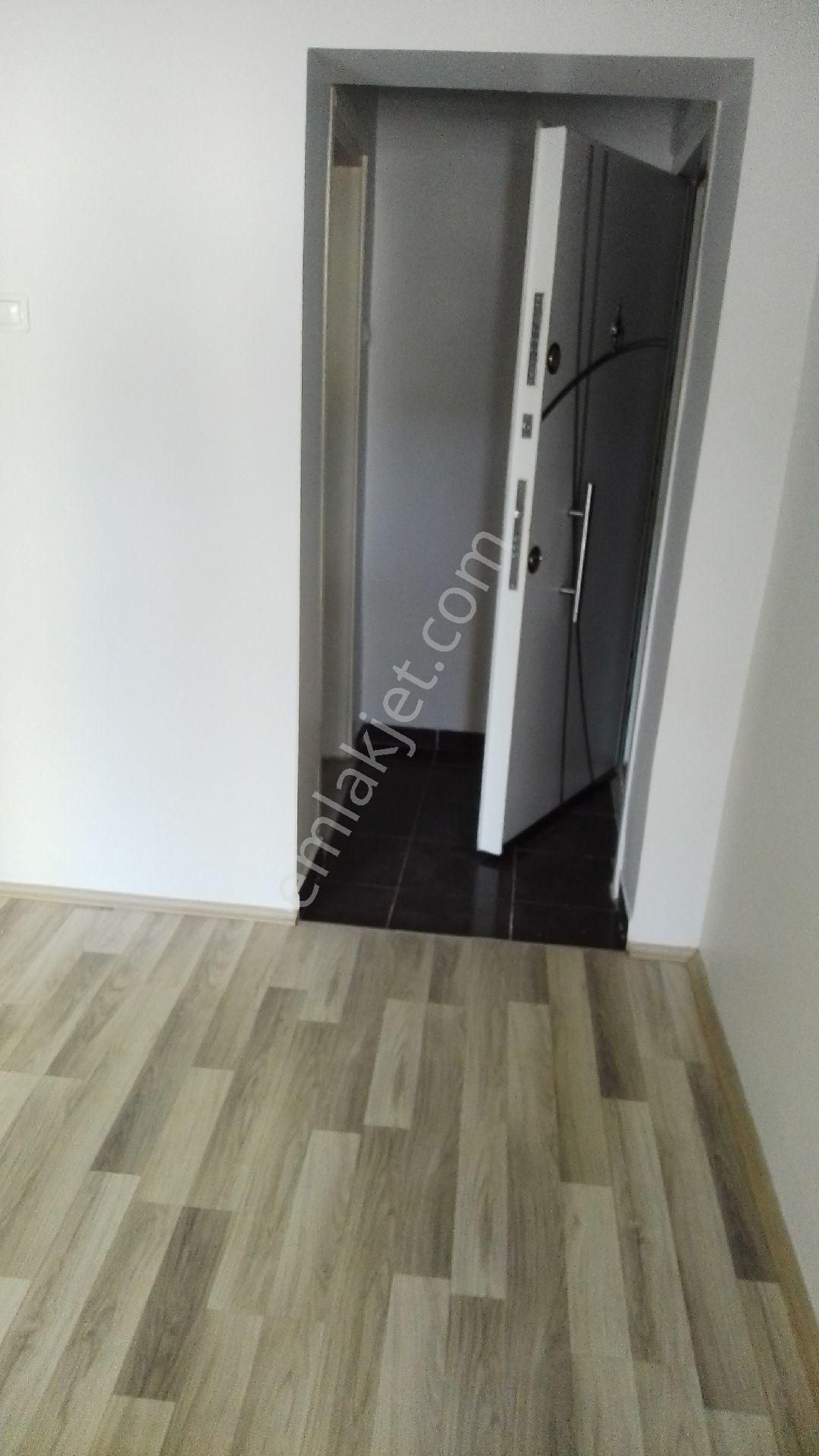 Bankalar Cad Satîlîk 2+1 Bûro - Görsel 9