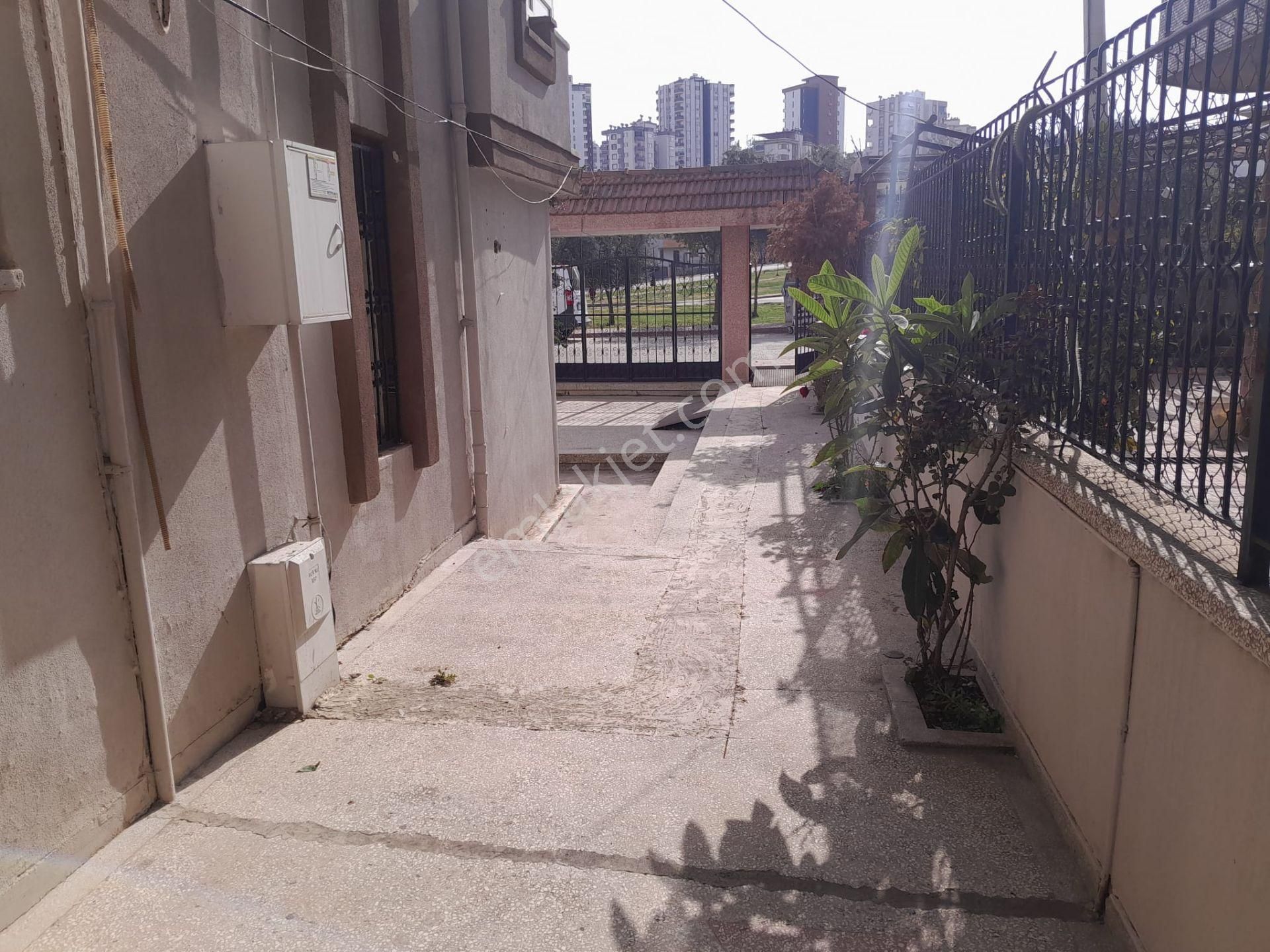 Adana Çukurova Belediye Evleri Ana Okulu Ve Kreşe Uygun Satılık 3 Katlı Bina - Görsel 4