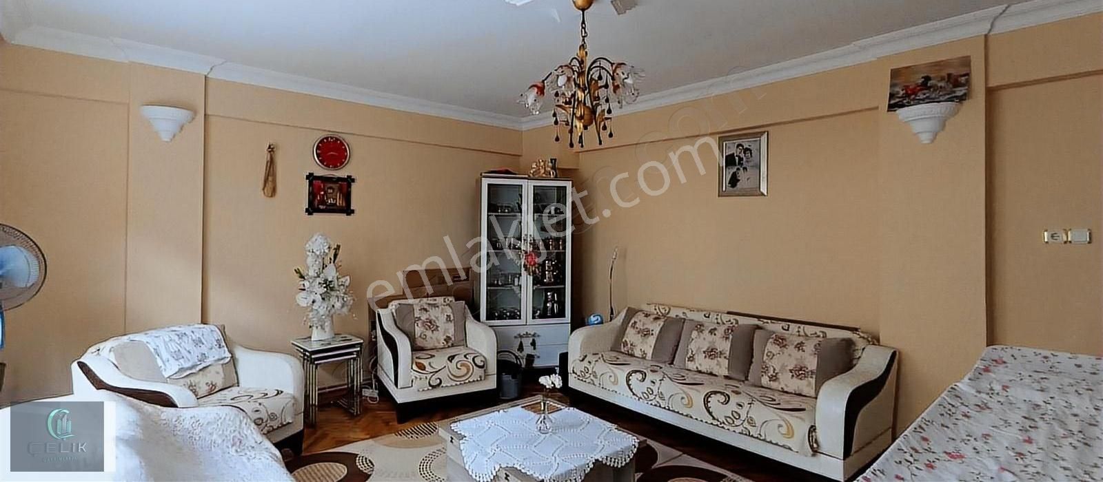 G.o.p. Karadeniz Mah De Satılık Ara Kat Daire Çelik Emlaktan - Görsel 3