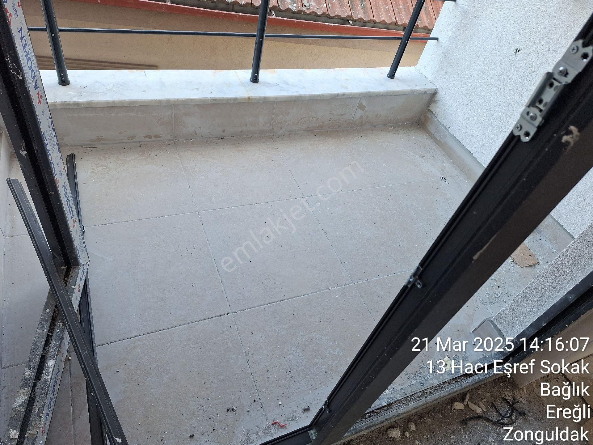Kdz Ereğli Net Emlak Tan Şehir Merkezinde Şahane Deniz Manzaralı Satılık 1+1 Daire - Görsel 10