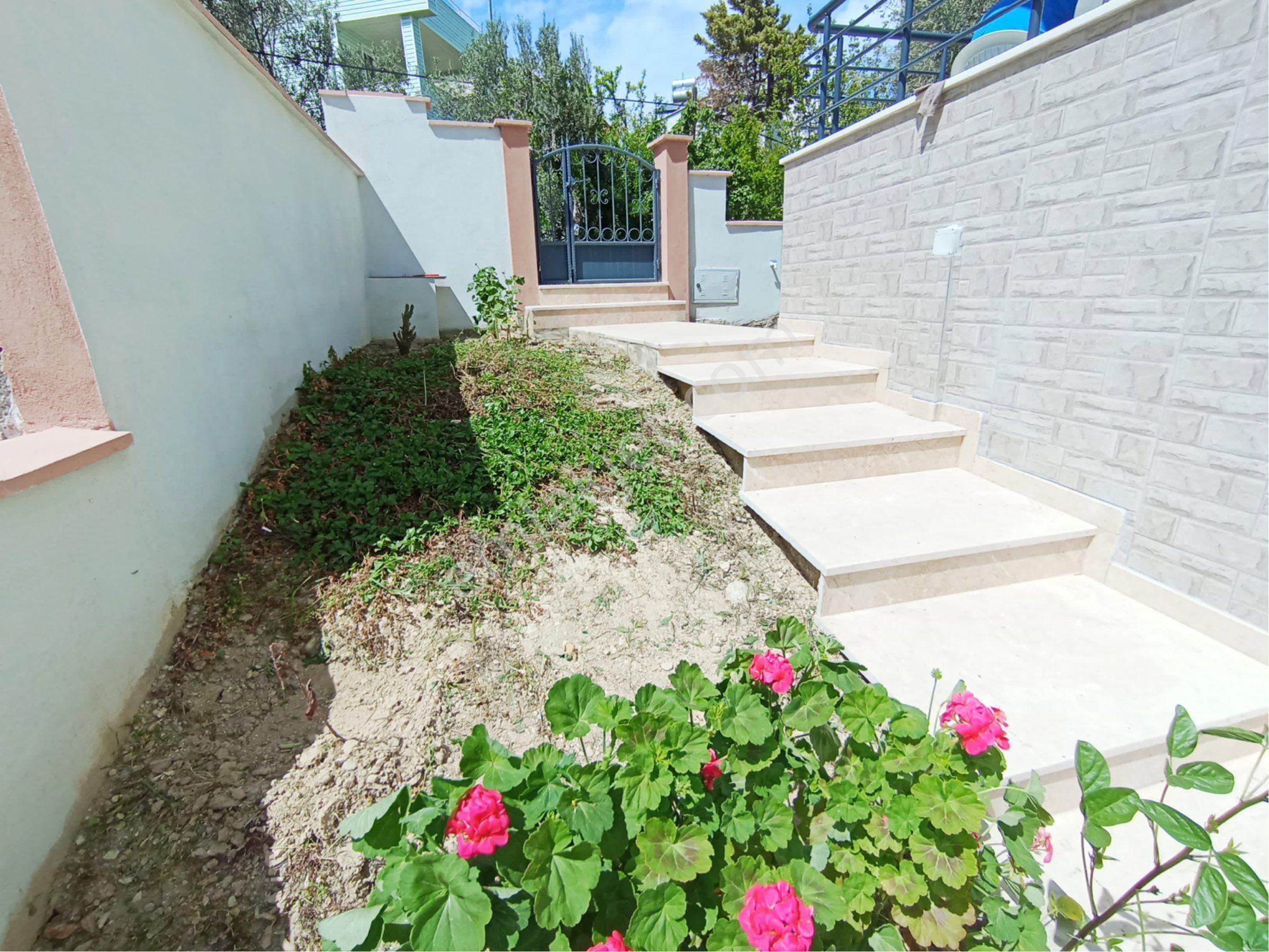 Balıkesir Burhaniye Pelitköy Satılık Tripleks Müstakil Villa - Görsel 13