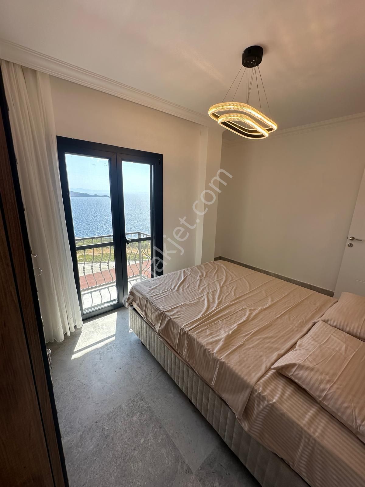 Gündoğan Kızılburunda Satılık Lüx Havuzlu Full Eşyalı Full Manzaralı 4+1 Villa - Görsel 11