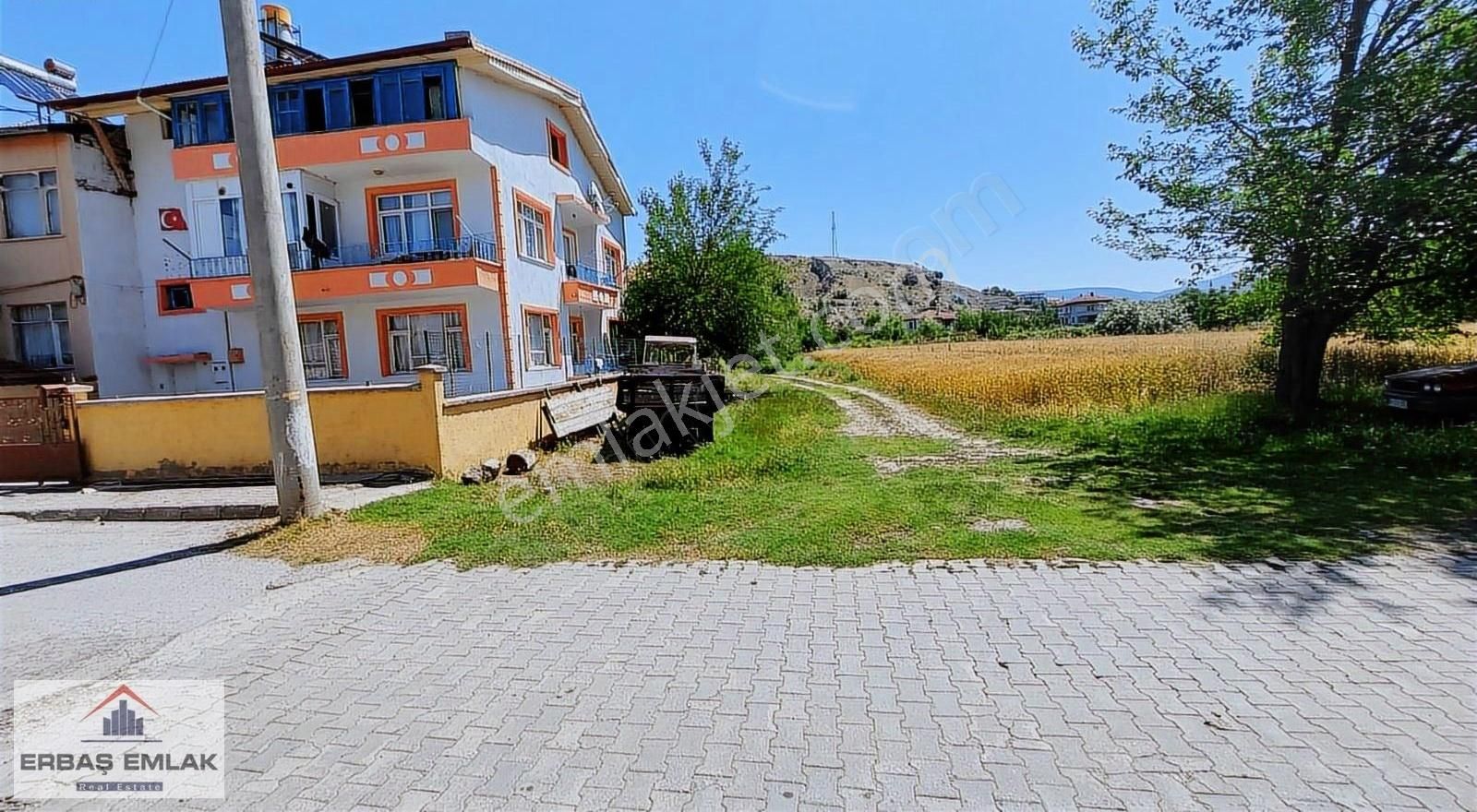 Varvara Da Satılık Imarlı Arsa