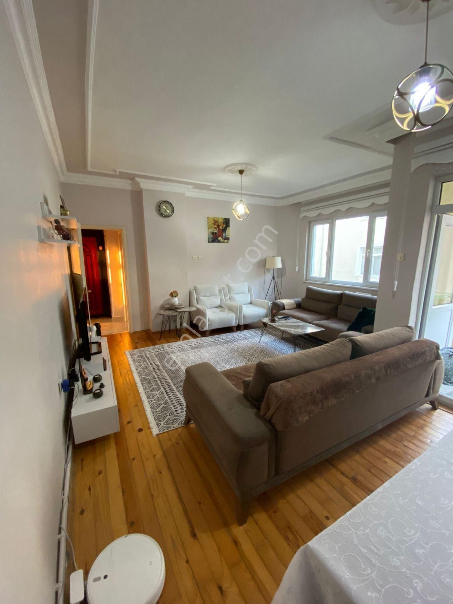 Yenikent Mah 3+1 135m2 Kat Mülkiyetli Krediye Uygun Satılık Arakat Daire