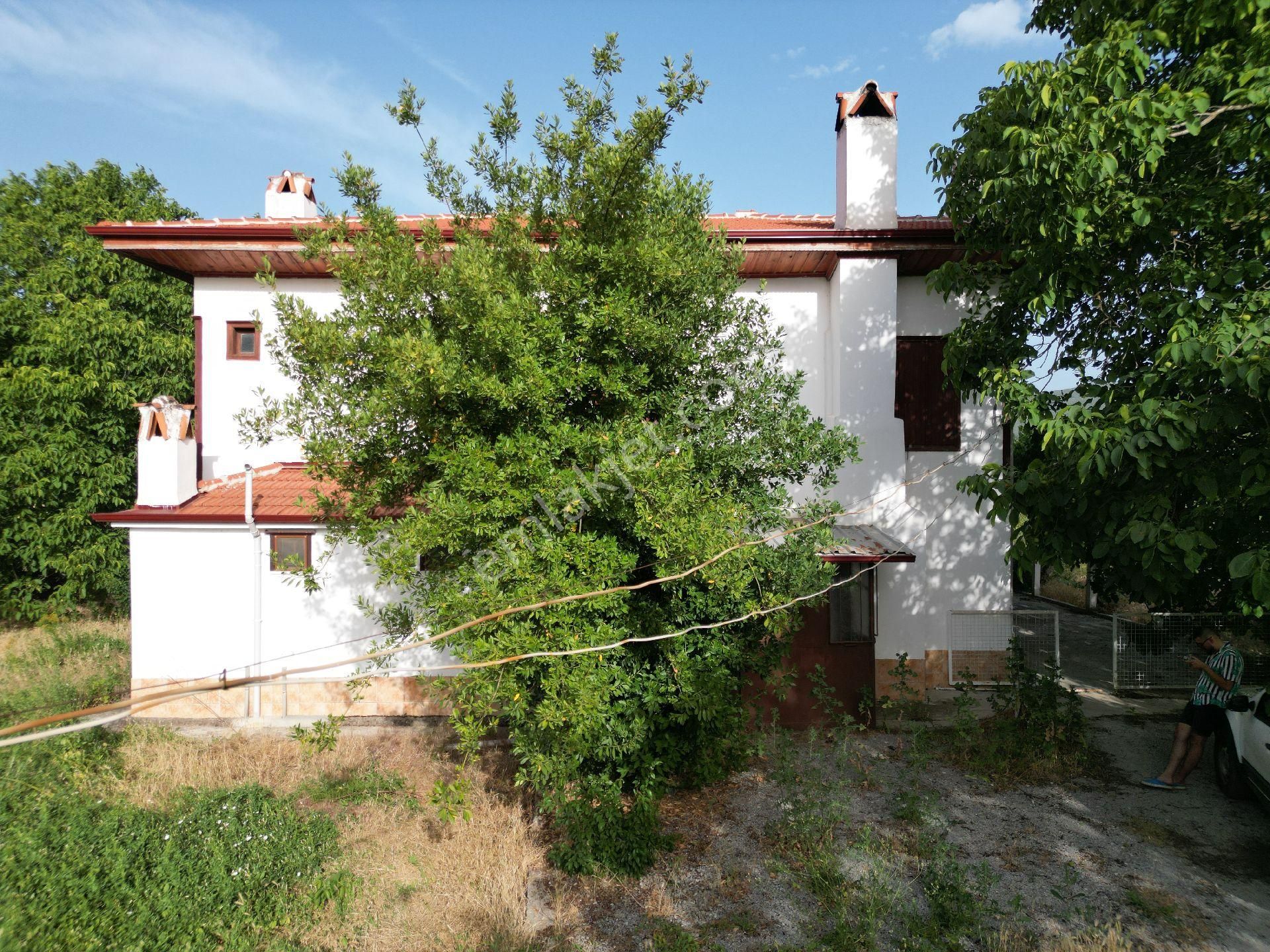 Muğla Emlak Merkezin'den Satılık Karabağlar Yaylasında Konak Ve Eklentileri - Görsel 24