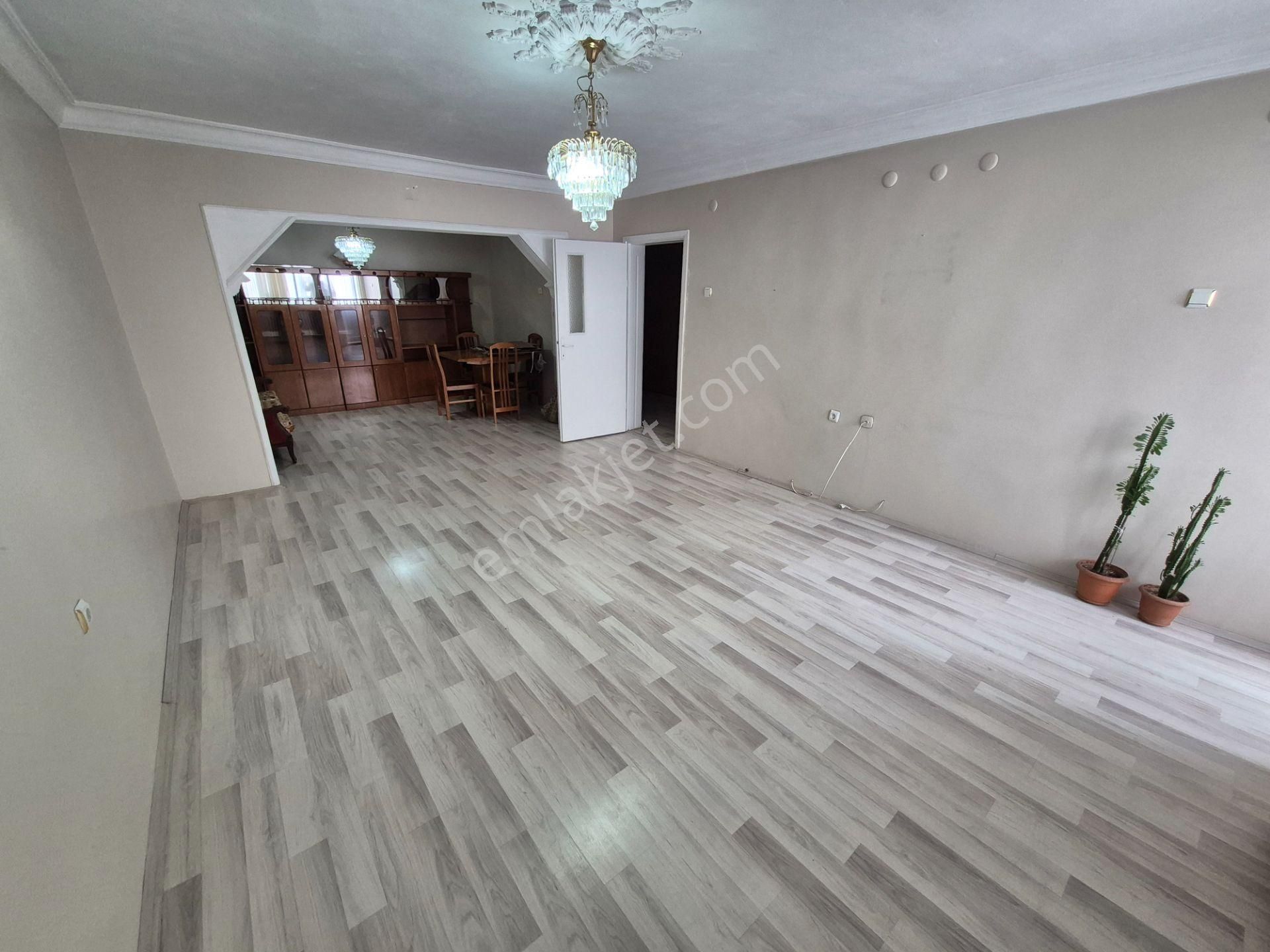*** Fırsat *** Satılık 3+1 Daire