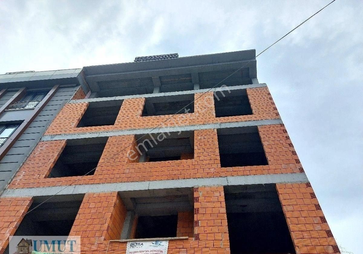 Gaziosmanpaşa Küçükköy Merkez De Satılık Daire 3.kat 2+1 100 M2