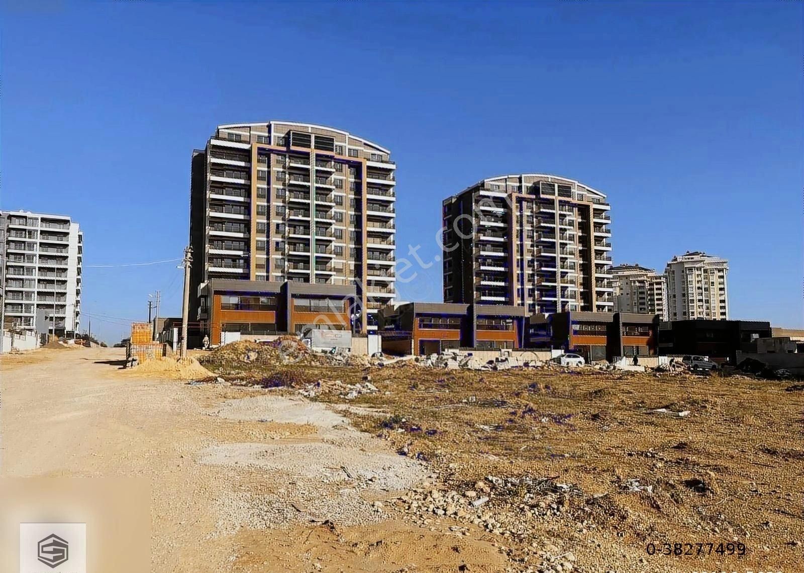 Elektiriği İskanı Alınmış Ayrı Mutfaklı Oturuma Hazır Geniş 2+1