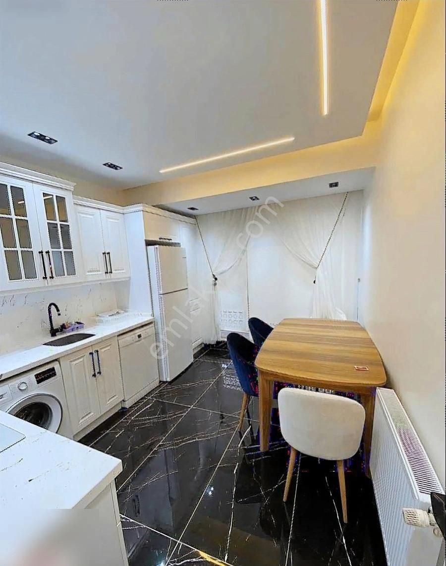 Öznur Öztürk'ten Körfez Mah. Yat Limana Yakın 3+1 Satılık Daire - Görsel 6