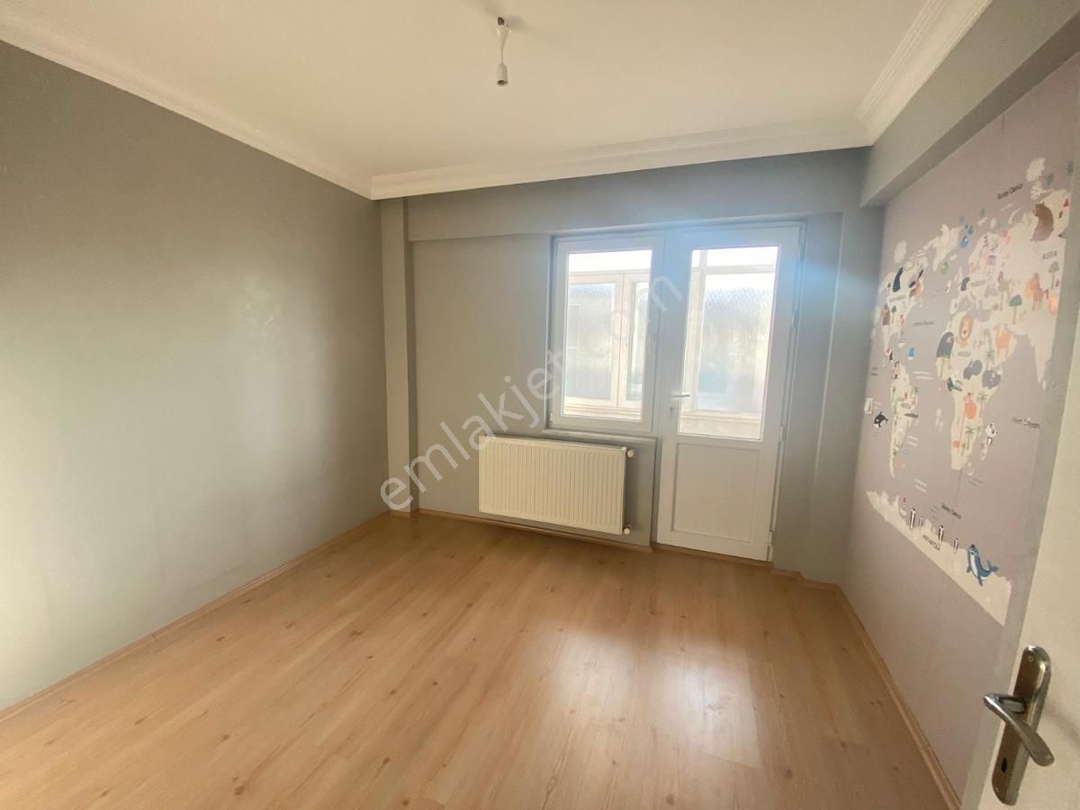 Sakarya Serdivan Beşköprüde Göl Manzaralı Kiralık 2+1 Daire