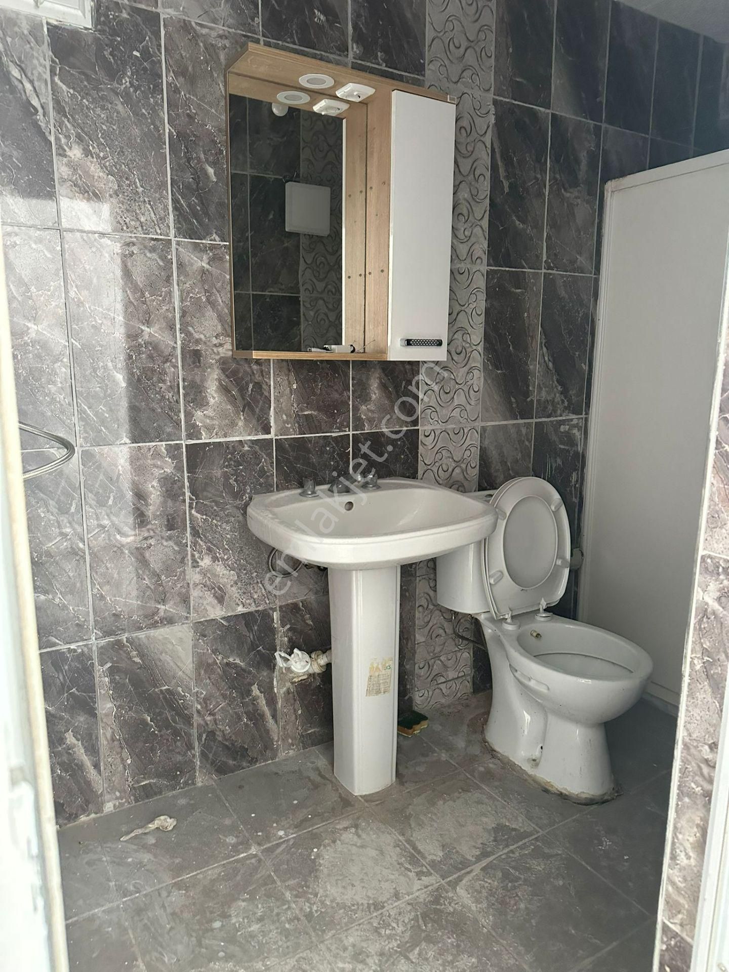 Kumlada Merkezde 2+1 Satılık Daire - Görsel 17
