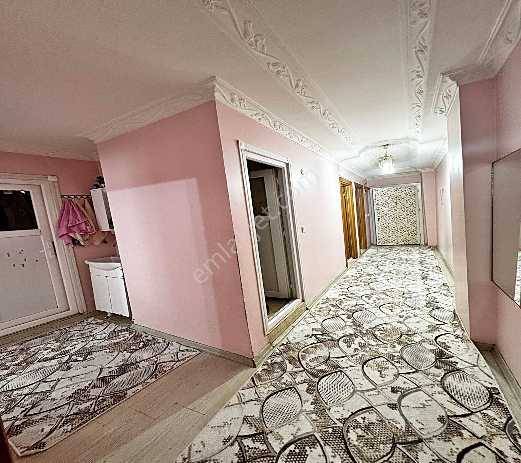 Merkezi Konumda Geniş Aileye Uygun Ferah Temiz 2+1 Satılık Daire - Görsel 4