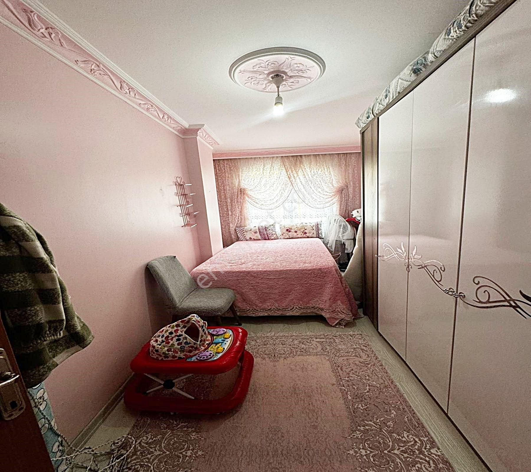 Merkezi Konumda Geniş Aileye Uygun Ferah Temiz 2+1 Satılık Daire - Görsel 13