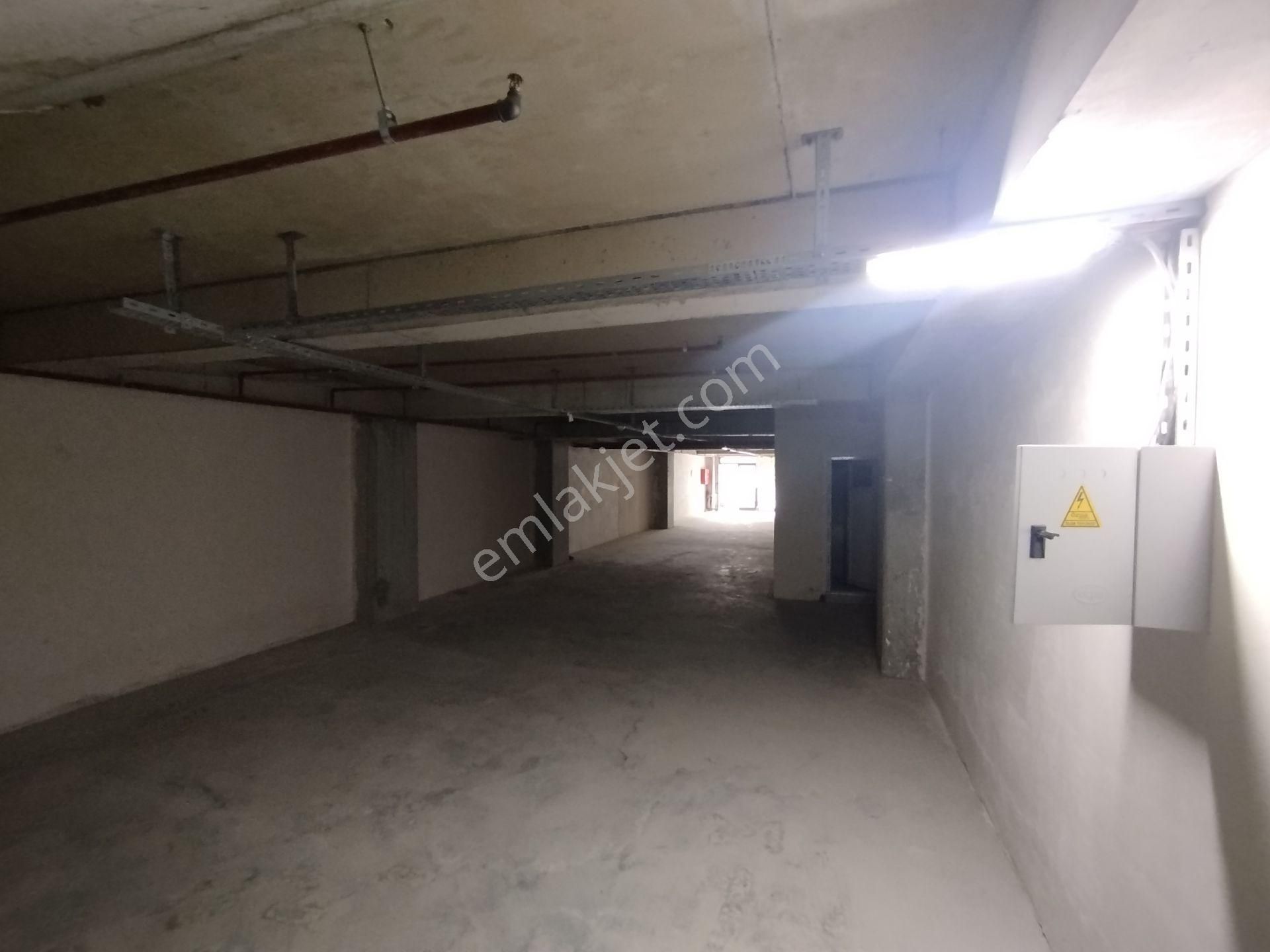 Arıkoğlundan U.mumcuda İş Hanında 160 M2 Giriş Dükkan - Görsel 7