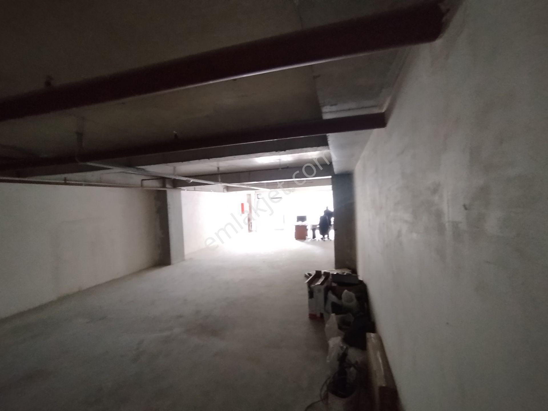 Arıkoğlundan U.mumcuda İş Hanında 160 M2 Giriş Dükkan - Görsel 9