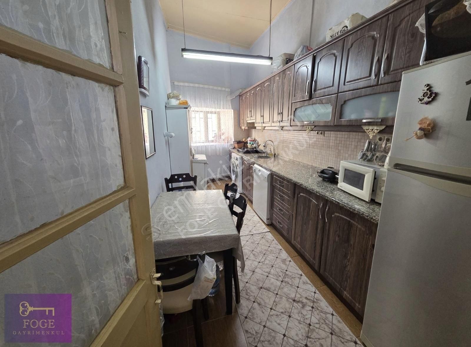 Yenifoça'da 1883 Yapımı Denize 100 M Tarihi 3+1 Satılık Taş Ev - Görsel 17