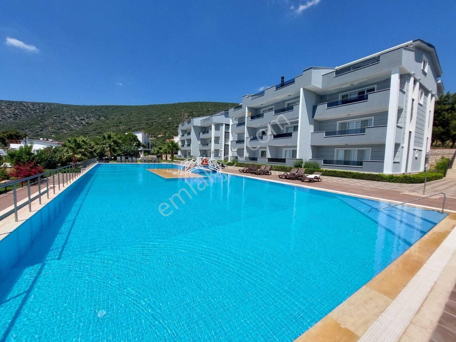 Didim Akbükte Satılık Havuzlu Sitede Deniz Manzaralı 2+1 Eşyalı Daire - Görsel 3