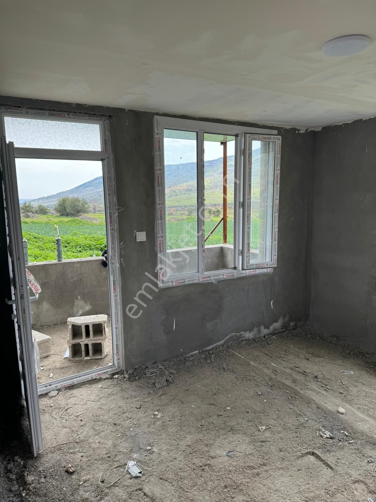 Uyaran79gayrimenkulden İçinde 2+1 Evi Olan 250 Fidanlı Zeytinlik - Görsel 12