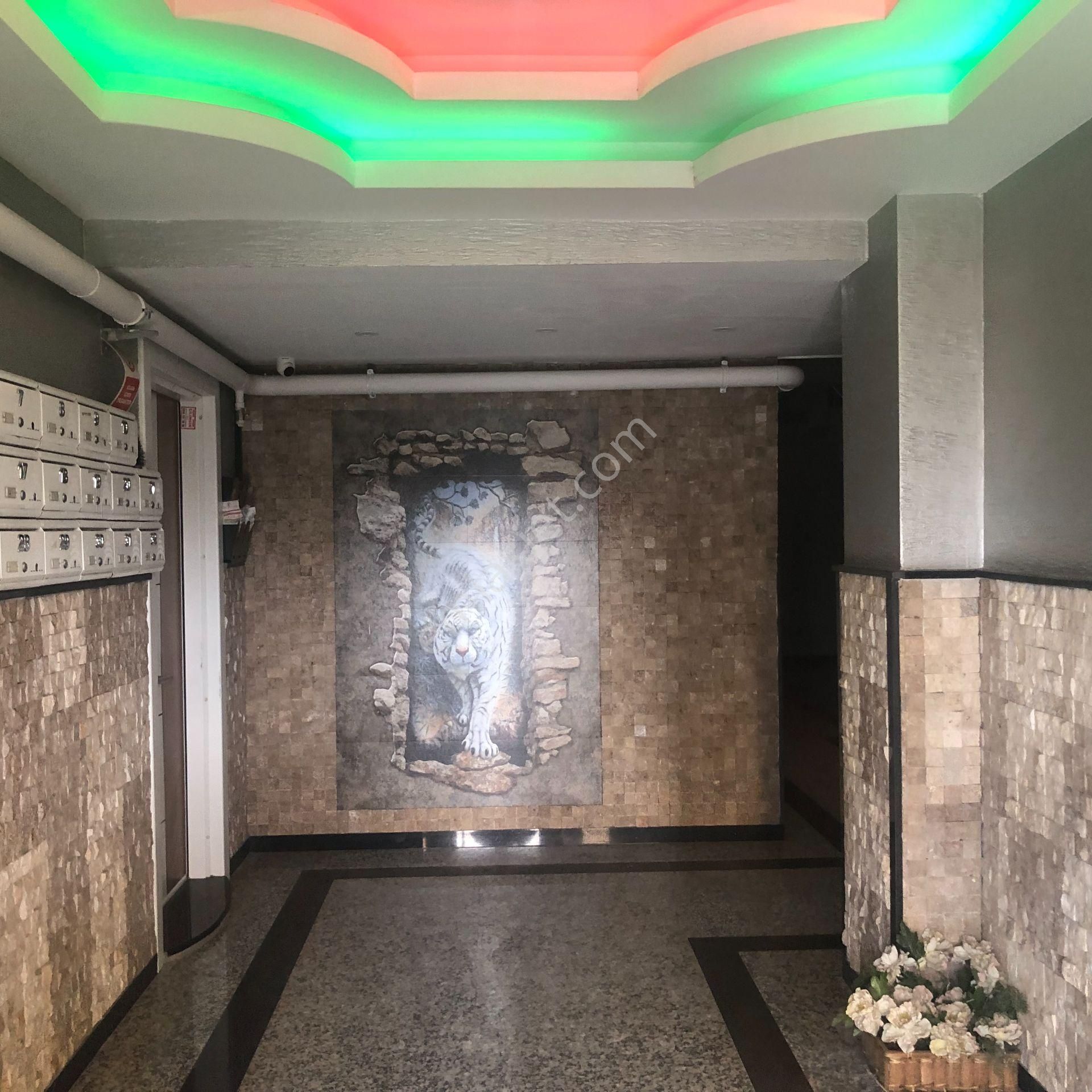 Bayraklı Emek Mahallesi Deniz Manzaralı Anadolu Caddesinde Satılık 3+1 Lüx Daire - Görsel 33