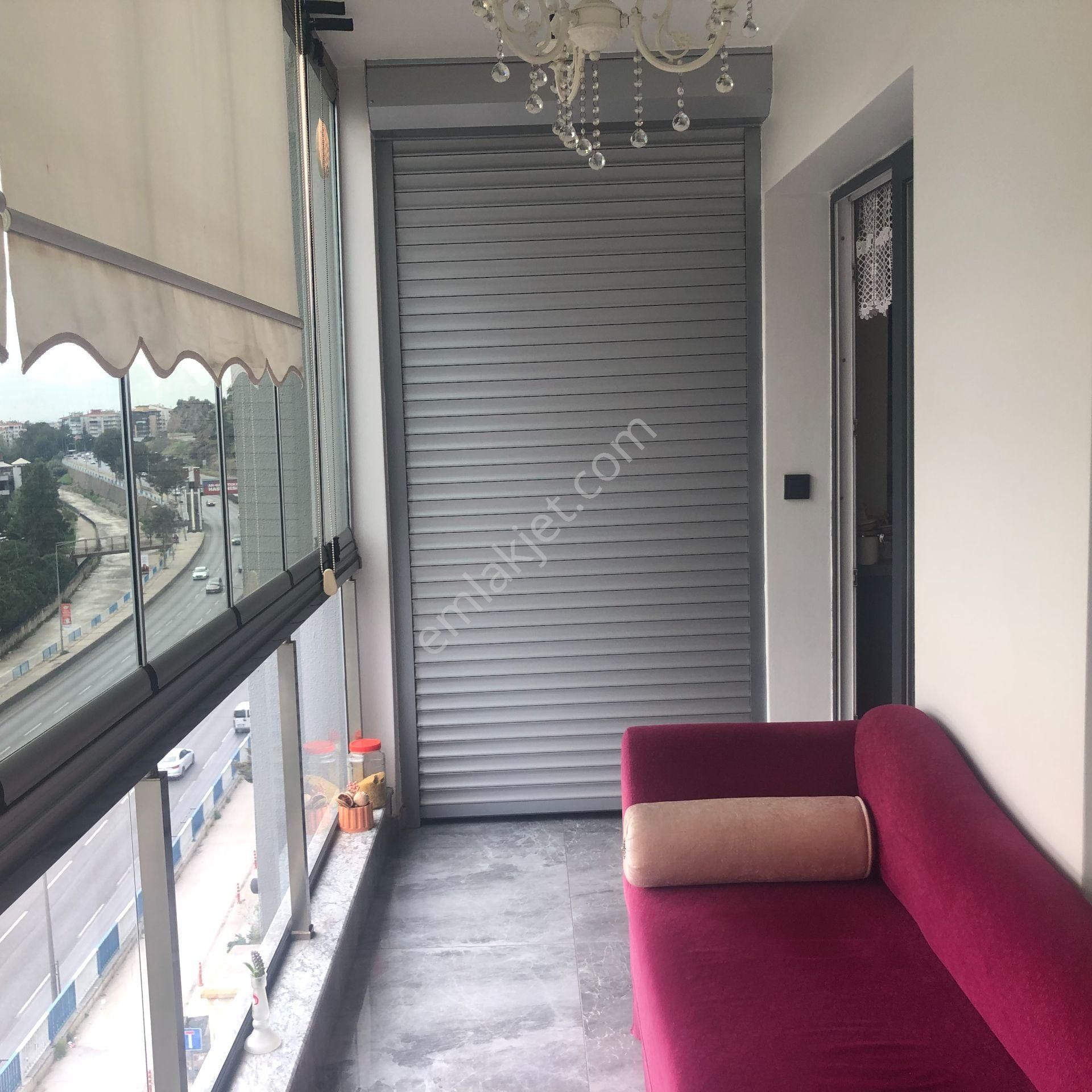 Bayraklı Emek Mahallesi Deniz Manzaralı Anadolu Caddesinde Satılık 3+1 Lüx Daire - Görsel 15