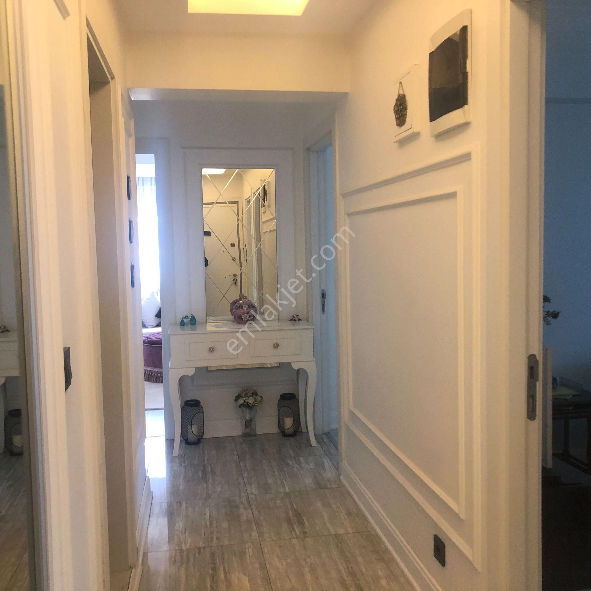 Bayraklı Emek Mahallesi Deniz Manzaralı Anadolu Caddesinde Satılık 3+1 Lüx Daire - Görsel 21