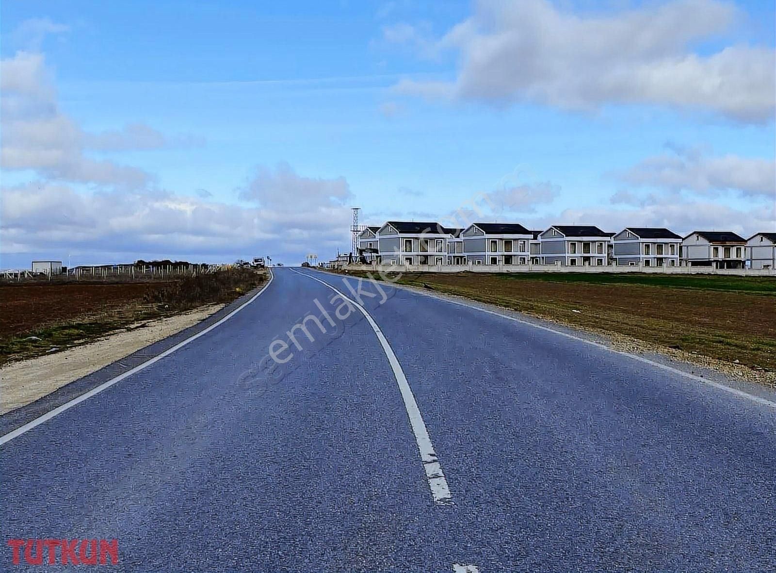 İmar Yoluna Cephe Asfalt Dibinde 270m2 Net Arsa - Görsel 3