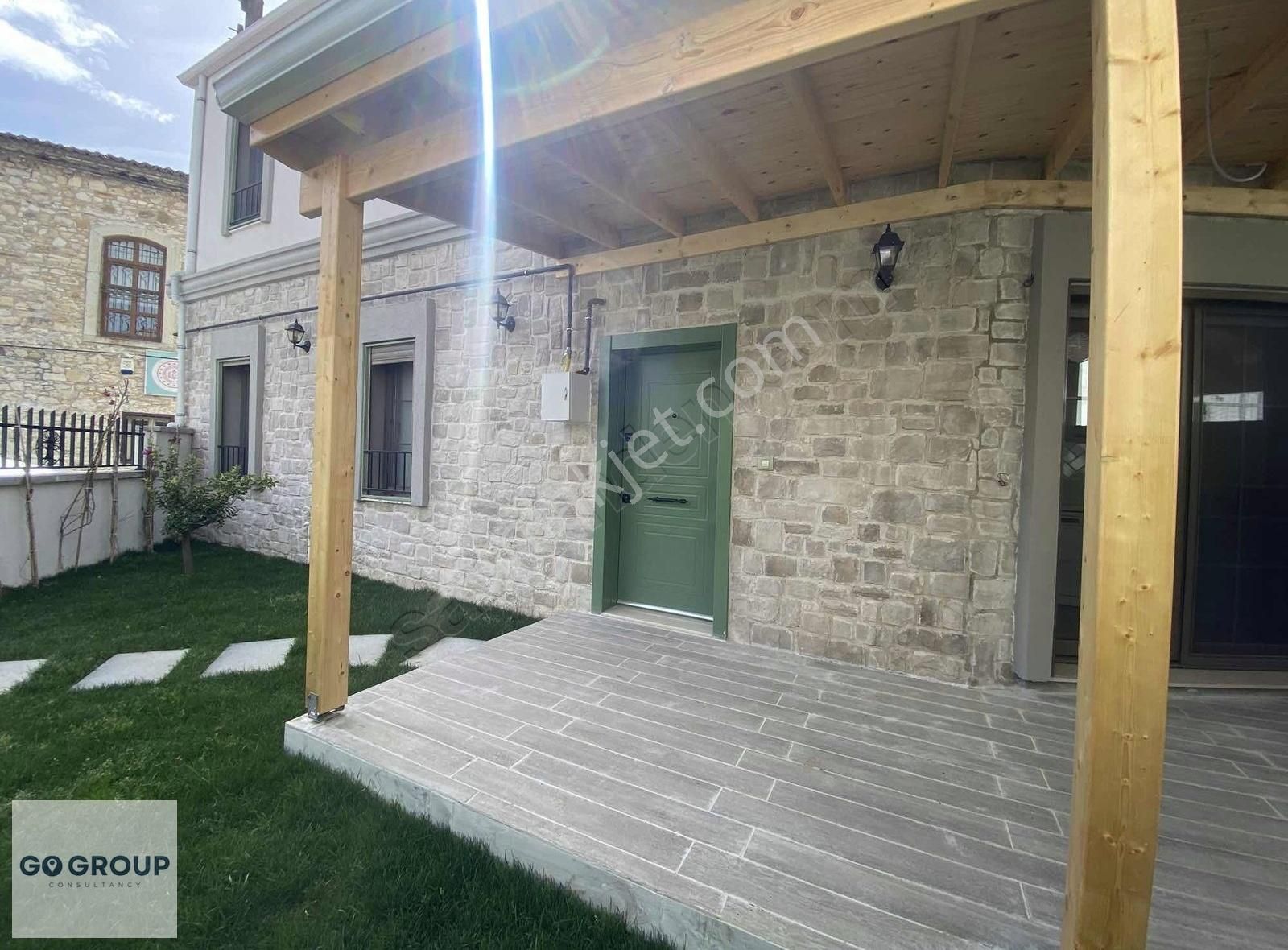 Urla'nın Kalbinde Şık Sıfır Müstakil - Görsel 22