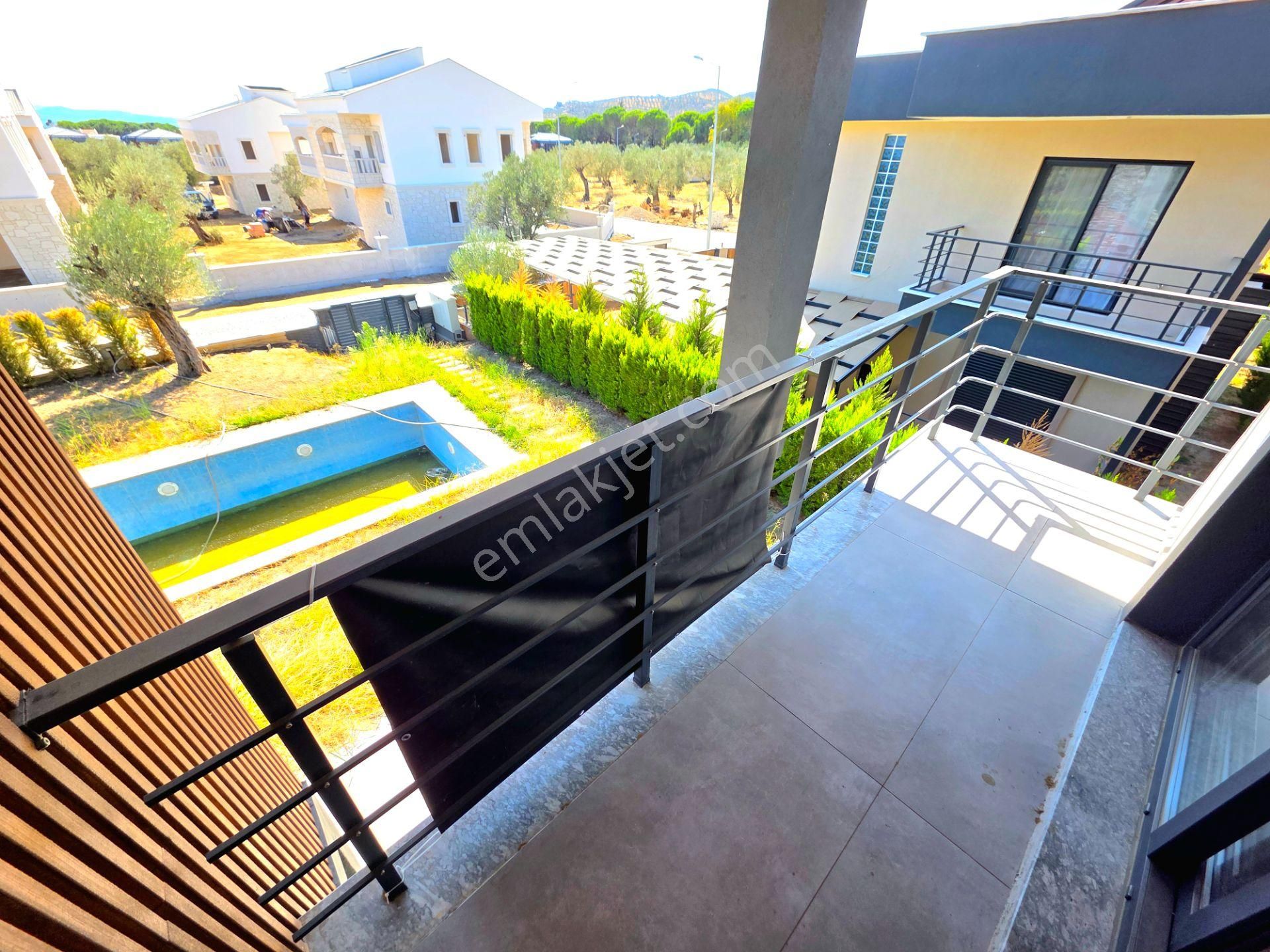 Vahdet'ten Gürede Havuzlu Müstakil Modern Mimari 4+1 Sıfır Villa - Görsel 32