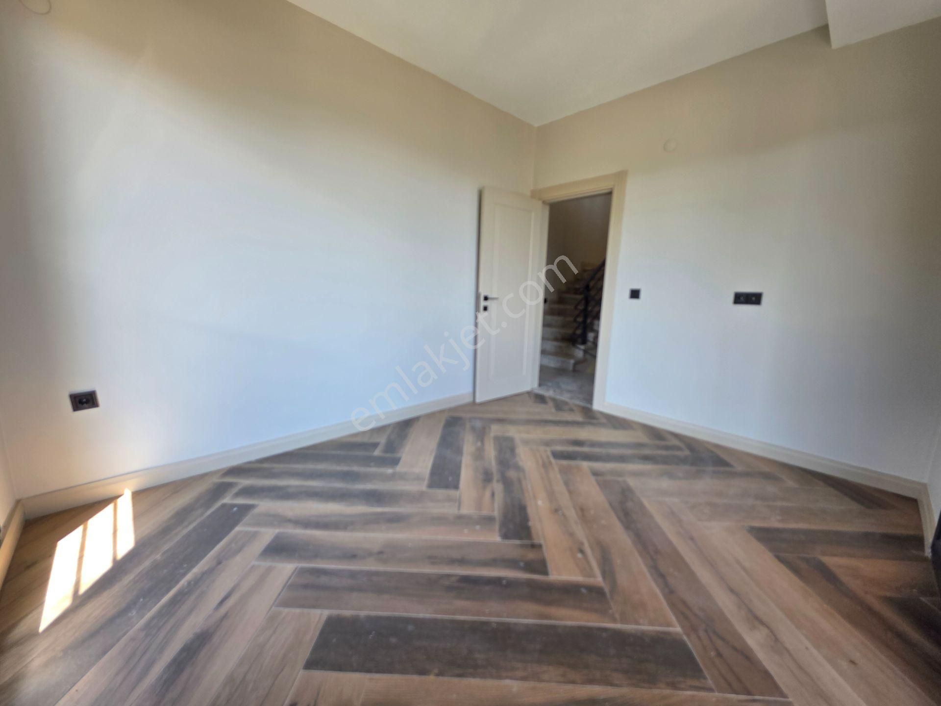 Vahdet'ten Gürede Havuzlu Müstakil Modern Mimari 4+1 Sıfır Villa - Görsel 16