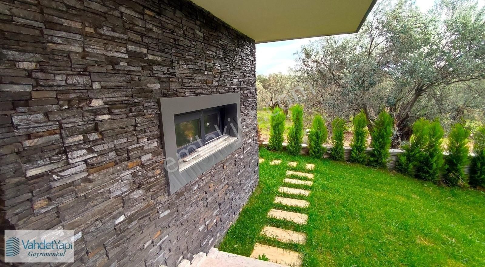 Vahdet'ten Gürede Havuzlu Müstakil Modern Mimari 4+1 Sıfır Villa - Görsel 4