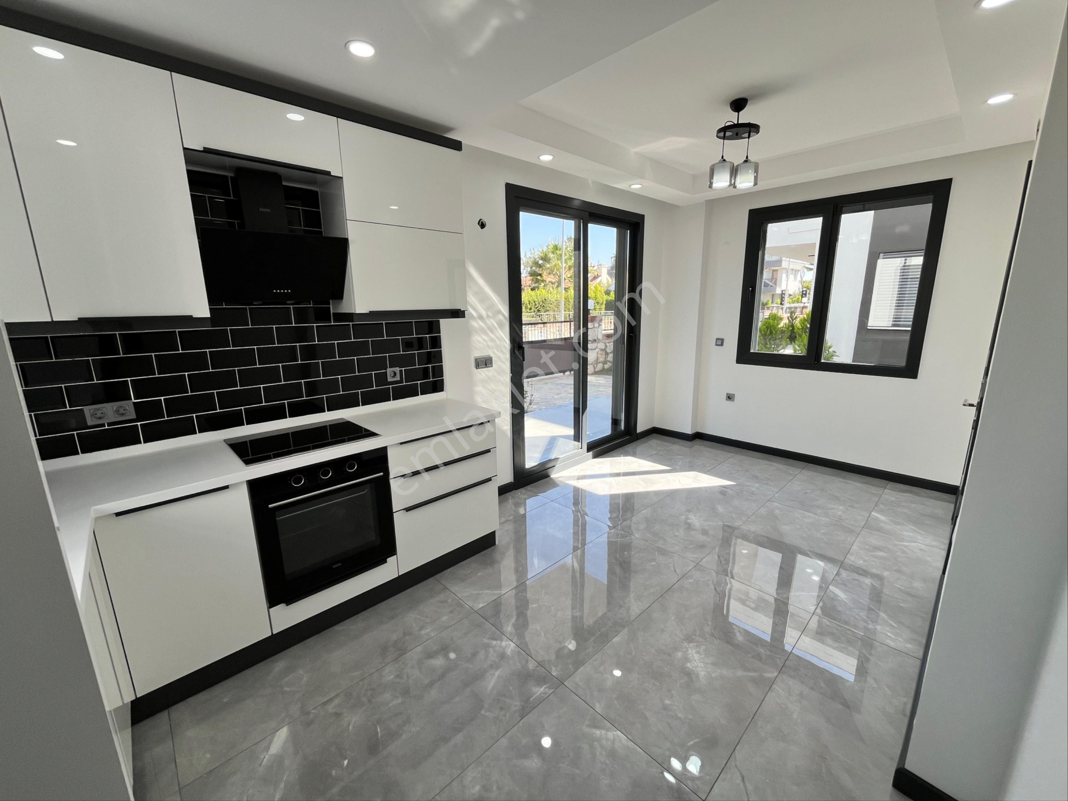 Didim Sağtur'da Tam Müstakil Site İçi Lüks Sıfır Villa - Görsel 20