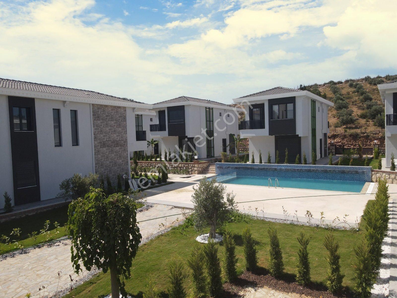 Didim Sağtur'da Tam Müstakil Site İçi Lüks Sıfır Villa - Görsel 3