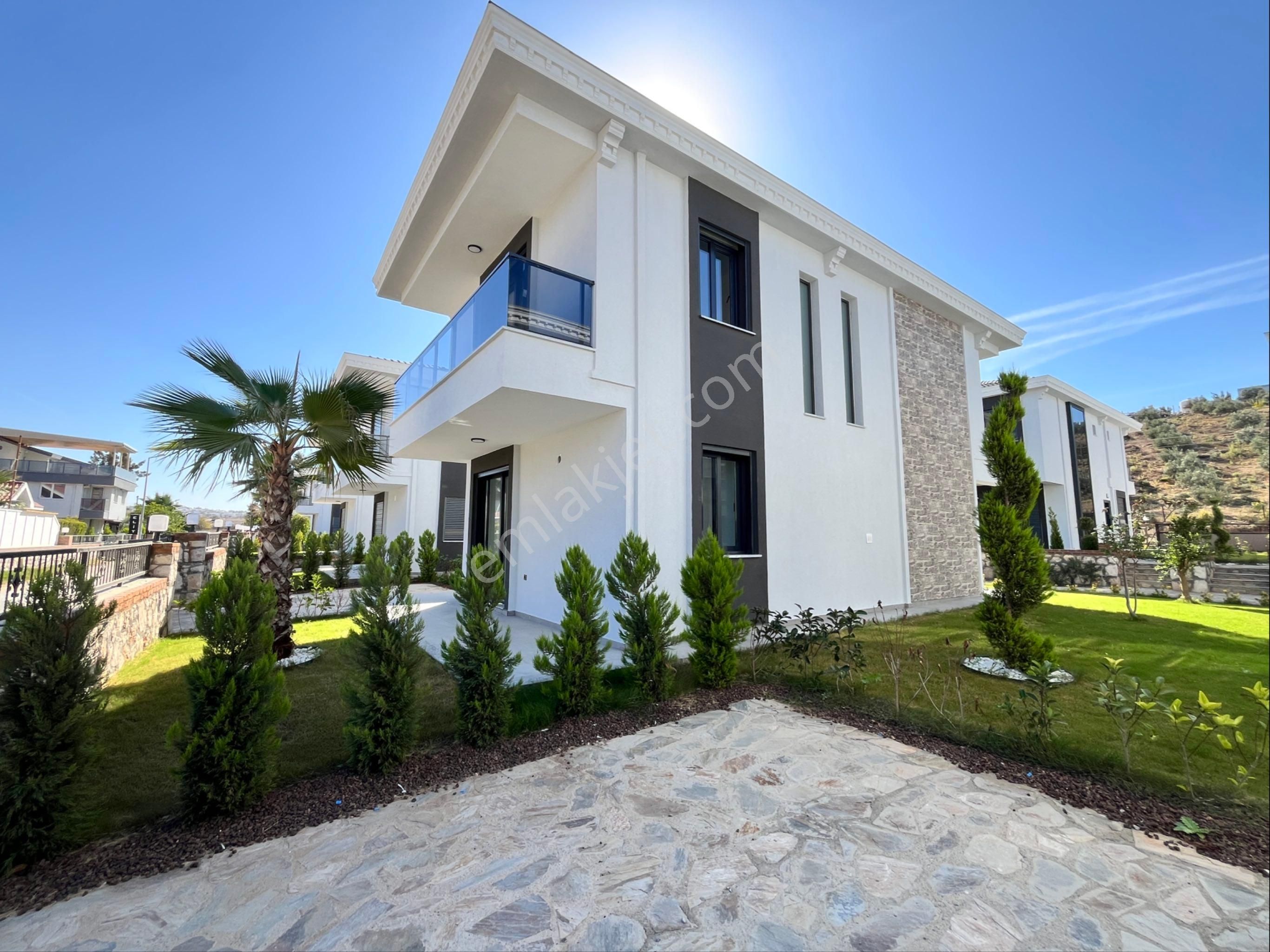 Didim Sağtur'da Tam Müstakil Site İçi Lüks Sıfır Villa - Görsel 8
