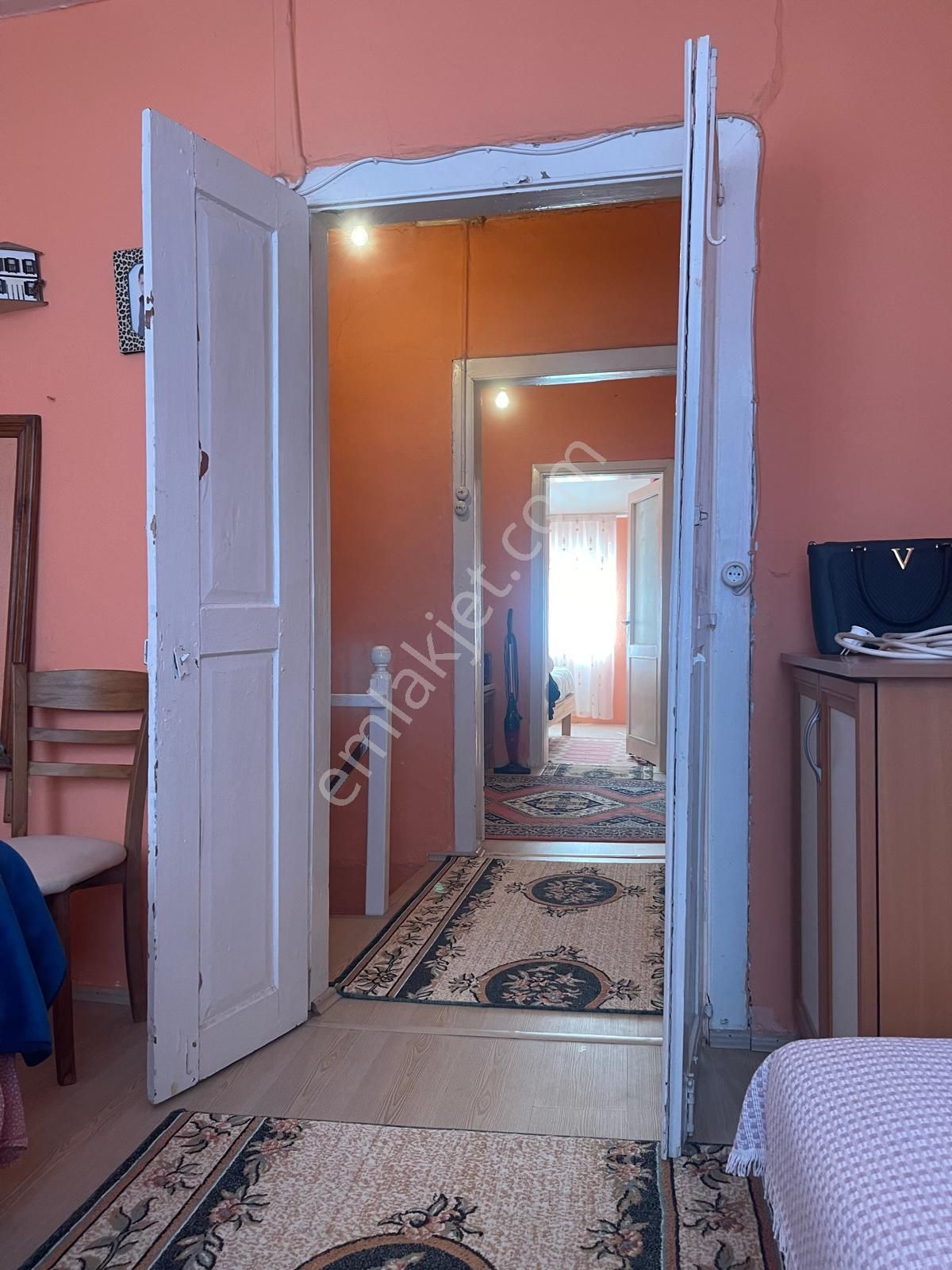 Premar Ayvada'dan Ayvalık Merkez'de 2 Katlı Avlulu 3+1 Taş Rum Evi - Görsel 24