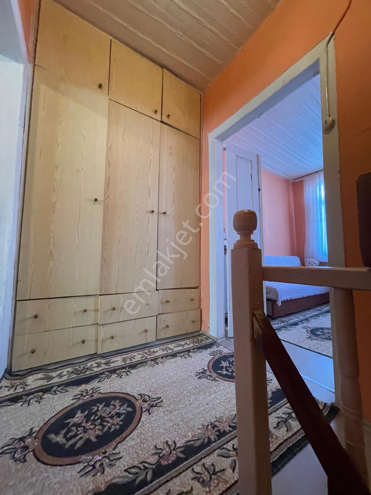 Premar Ayvada'dan Ayvalık Merkez'de 2 Katlı Avlulu 3+1 Taş Rum Evi - Görsel 15